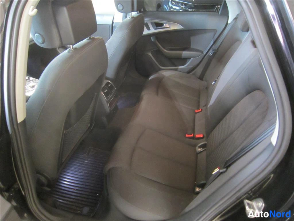 Musta Audi A6 2012, takaistuimet, kuva 11