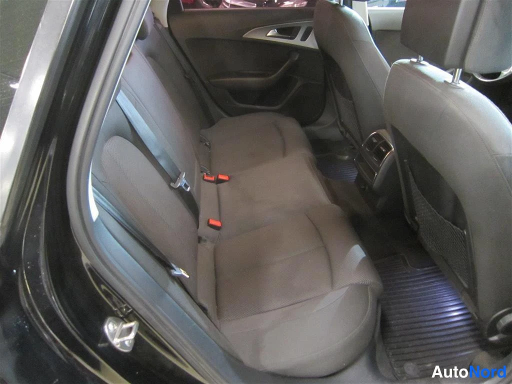 Musta Audi A6 2012, takaistuimet, kuva 12