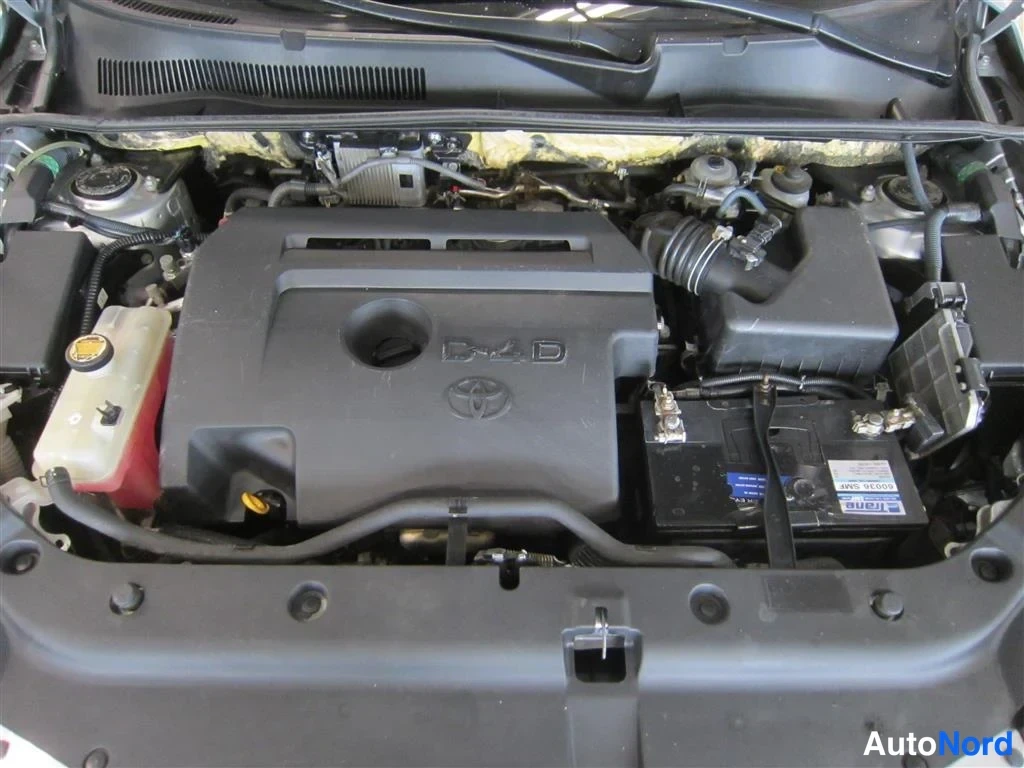 Hopea Toyota RAV4 2010, moottoritila, kuva 15