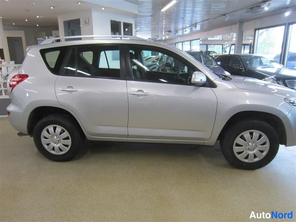 Hopea Toyota RAV4 2010, takaviisto, kuva 5