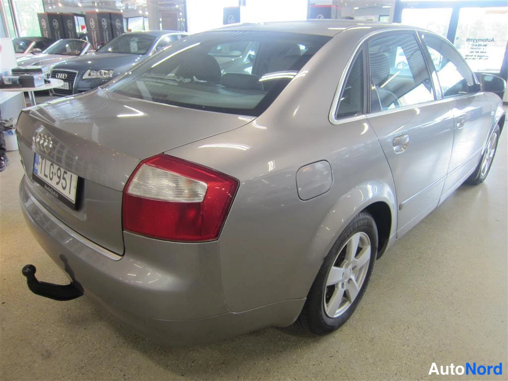 Harmaa Audi A4 2004, takaviisto, kuva 7