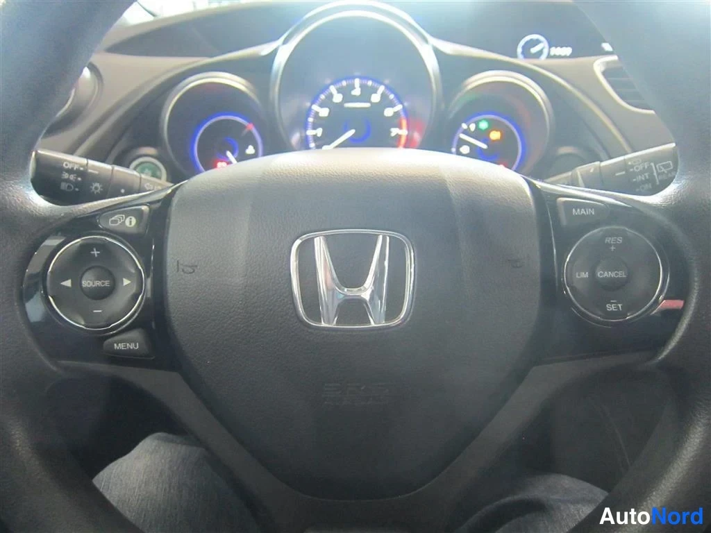 Beige Honda Civic 2014, ohjaamo, kuva 11