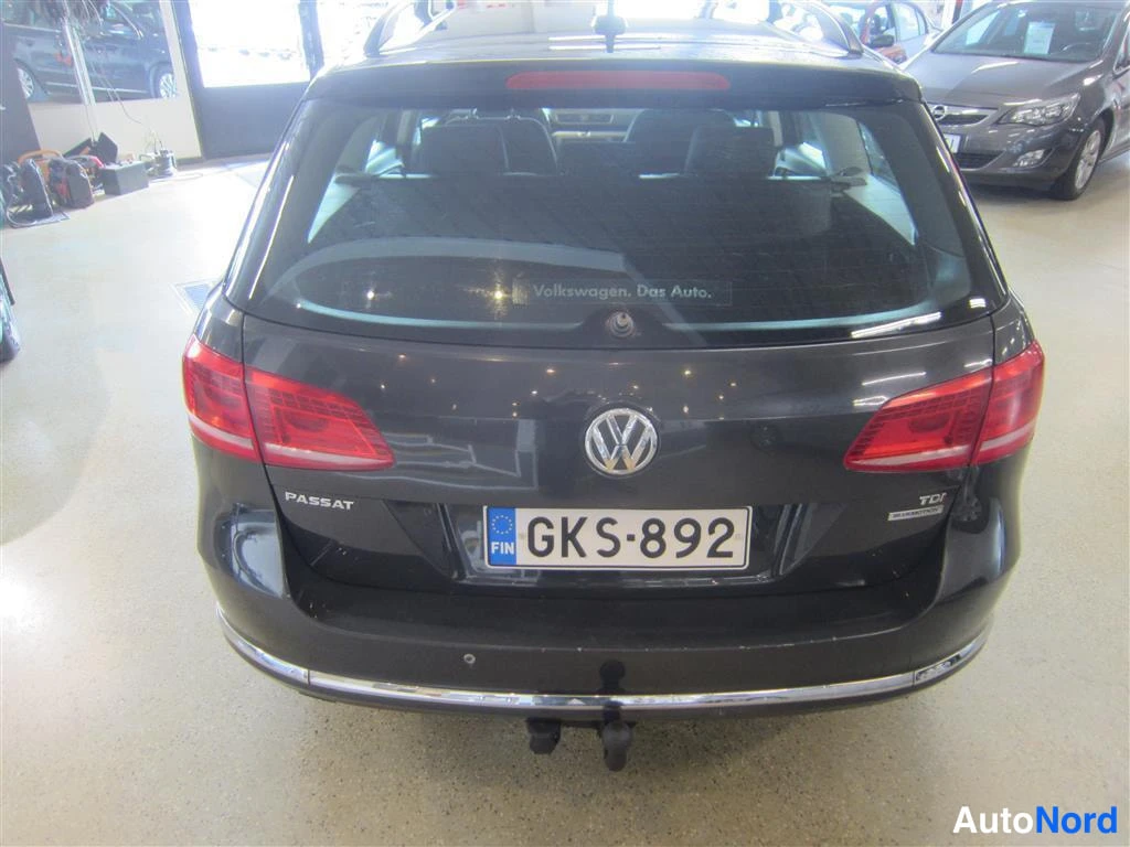 Harmaa Volkswagen Passat 2013, kuva 20