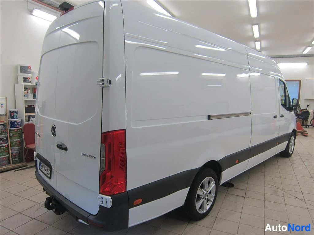 Valkoinen Mercedes-benz Sprinter 2018, takaviisto, kuva 7