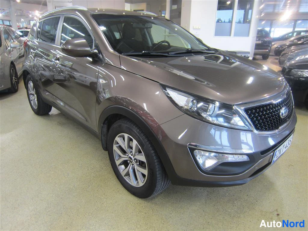 Beige Kia Sportage 2016, etuviisto, keula oikealle, kuva 3