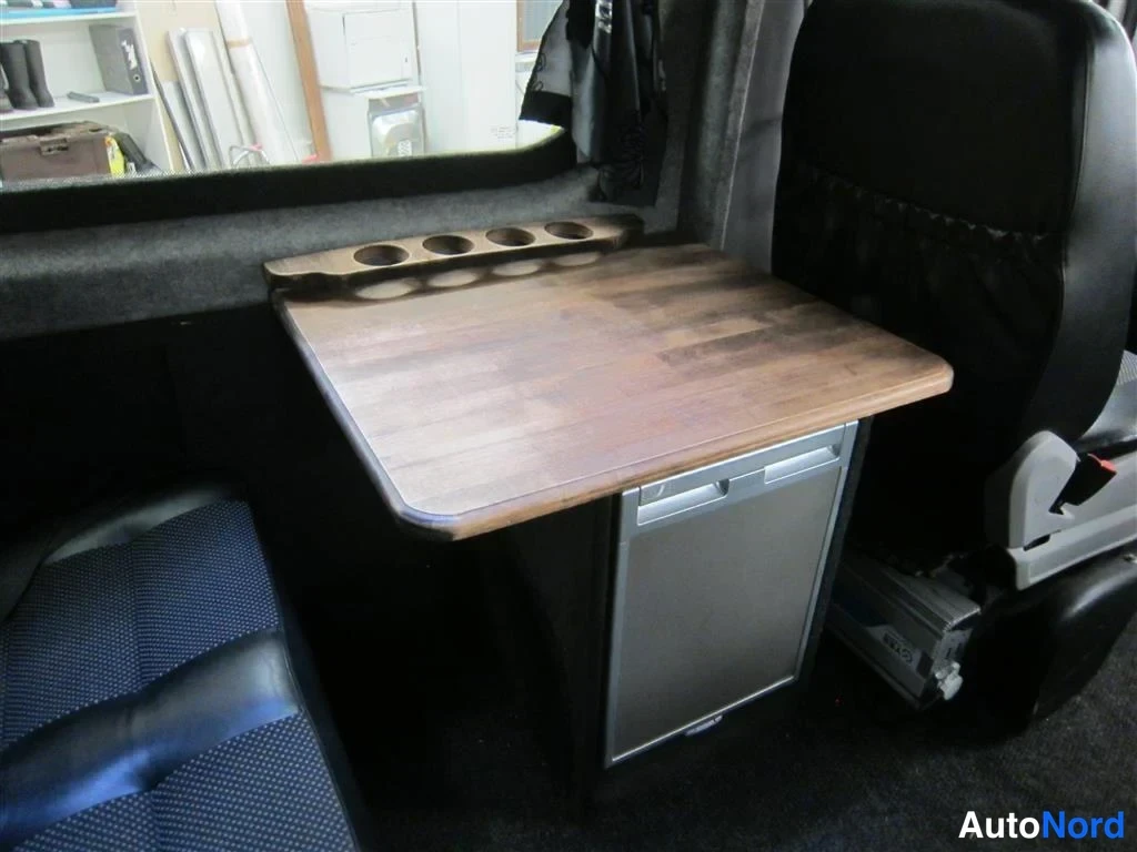 Valkoinen Volkswagen Crafter 2006, tavaratila, kuva 17