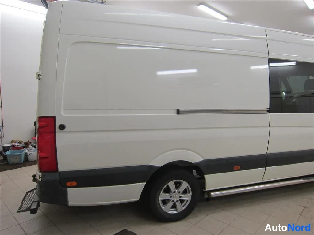 Valkoinen Volkswagen Crafter 2006, takaviisto, kuva 7