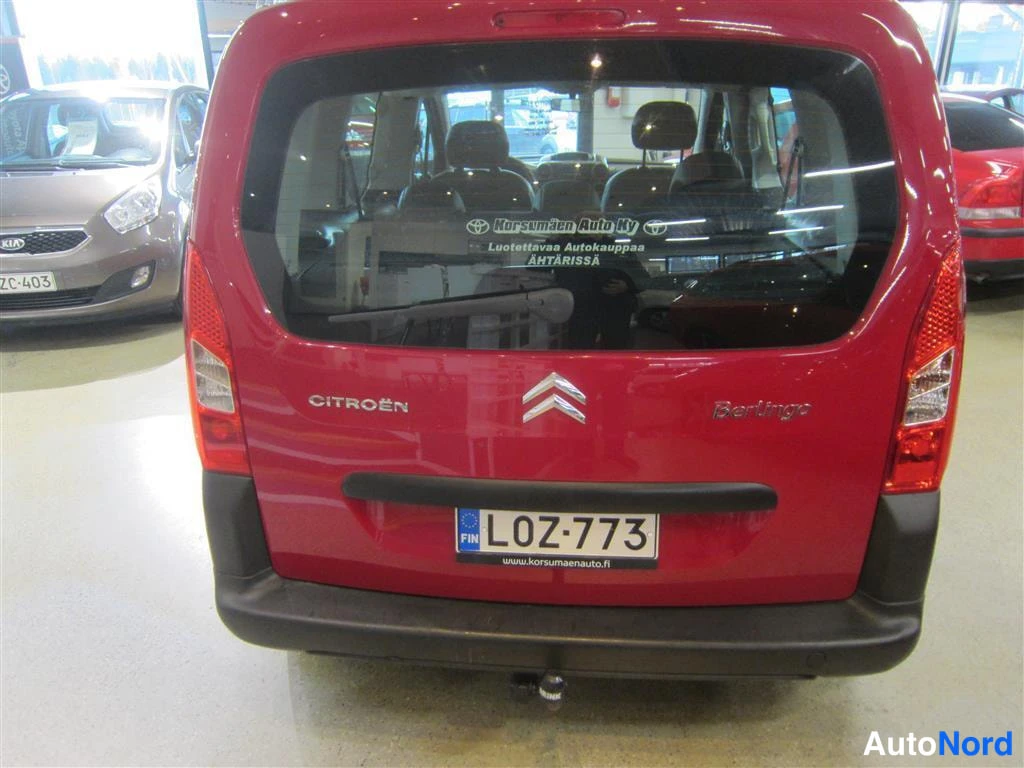 Punainen Citroen Berlingo 2008, takaa, kuva 8