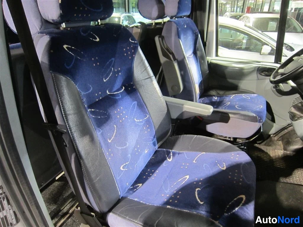 Harmaa Ford Transit 2010, etuistuimet, kuva 14