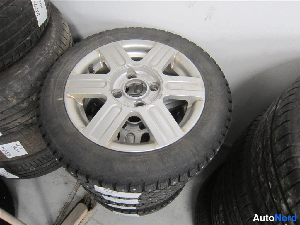 Punainen Ford Ka 2007, yksityiskohta, kuva 18