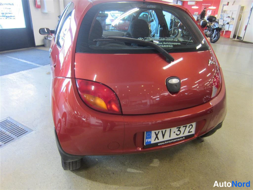 Punainen Ford Ka 2007, takaa, kuva 8