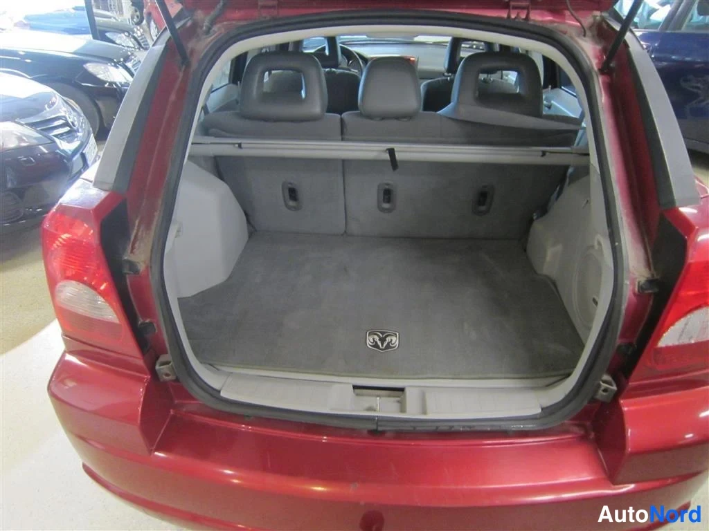 Punainen Dodge Caliber 2006, tavaratila, kuva 14