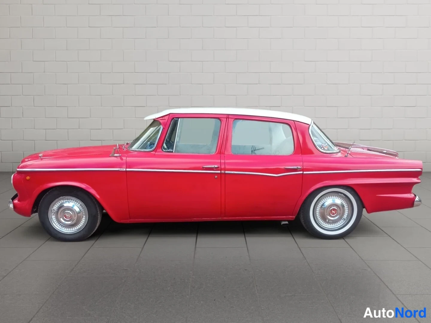 Punainen Studebaker Lark 1962, sivulta, kuva 5