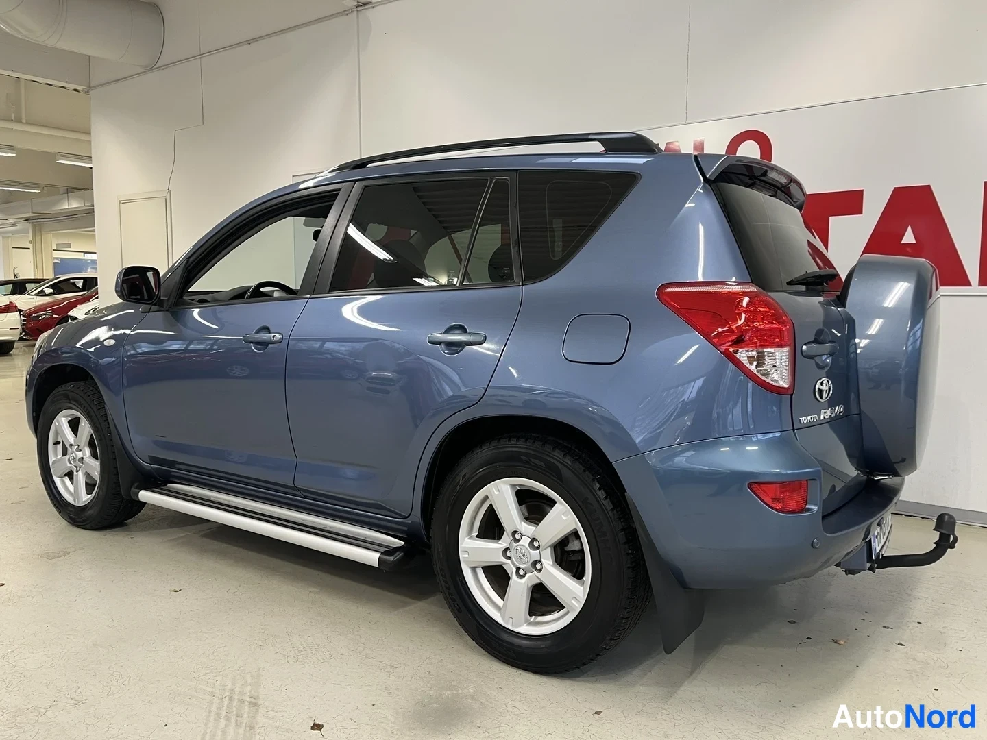 Sininen Toyota RAV4 2006, takaviisto, kuva 10