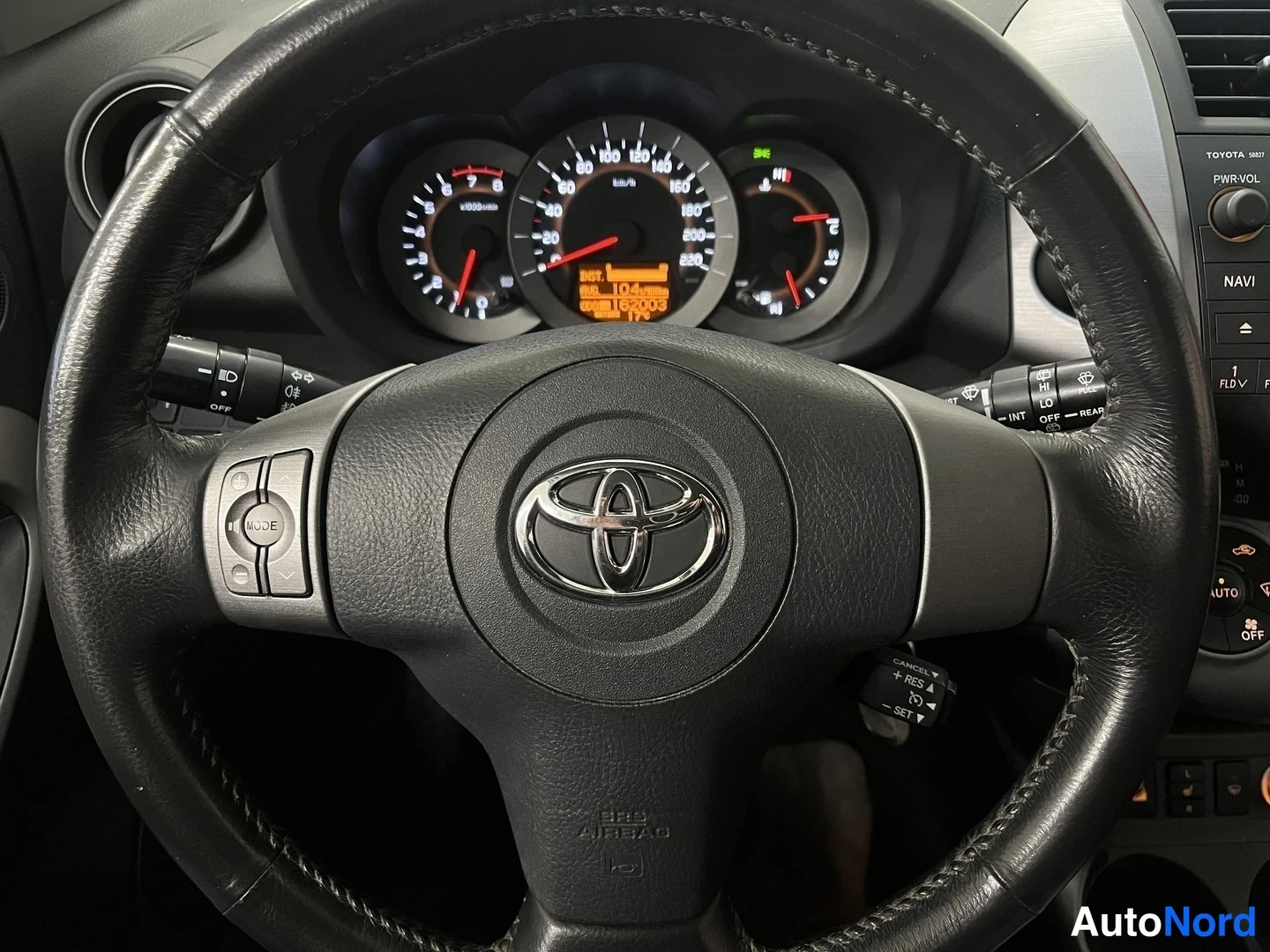 Sininen Toyota RAV4 2006, yksityiskohta, kuva 27