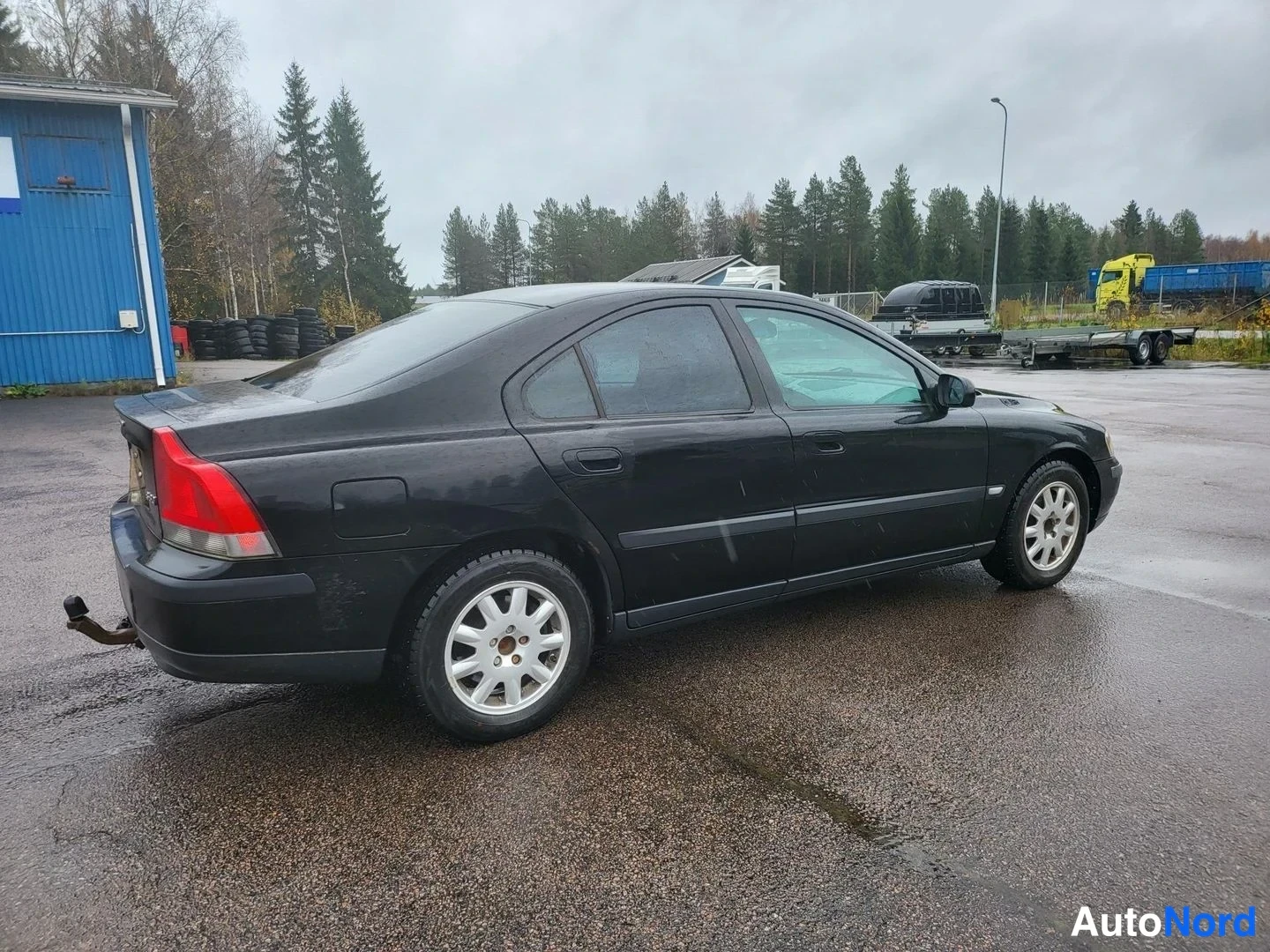 Musta Volvo S60 2001, takaviisto, kuva 8
