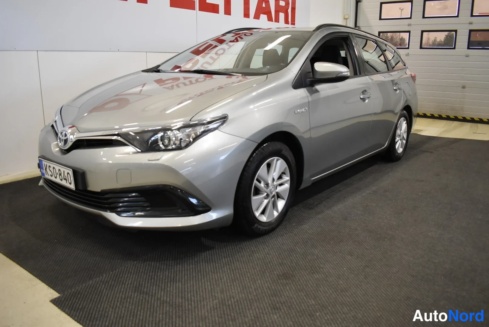 Toyota Auris Touring Sports 1,8 Hybrid Edition 2017