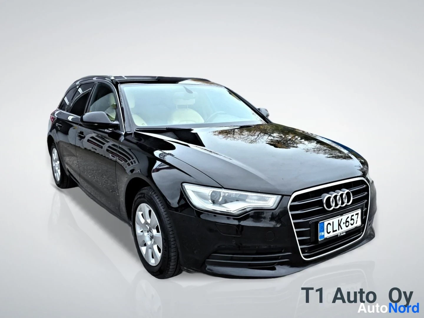 Musta Audi A6 2014, etuviisto, keula oikealle, kuva 3