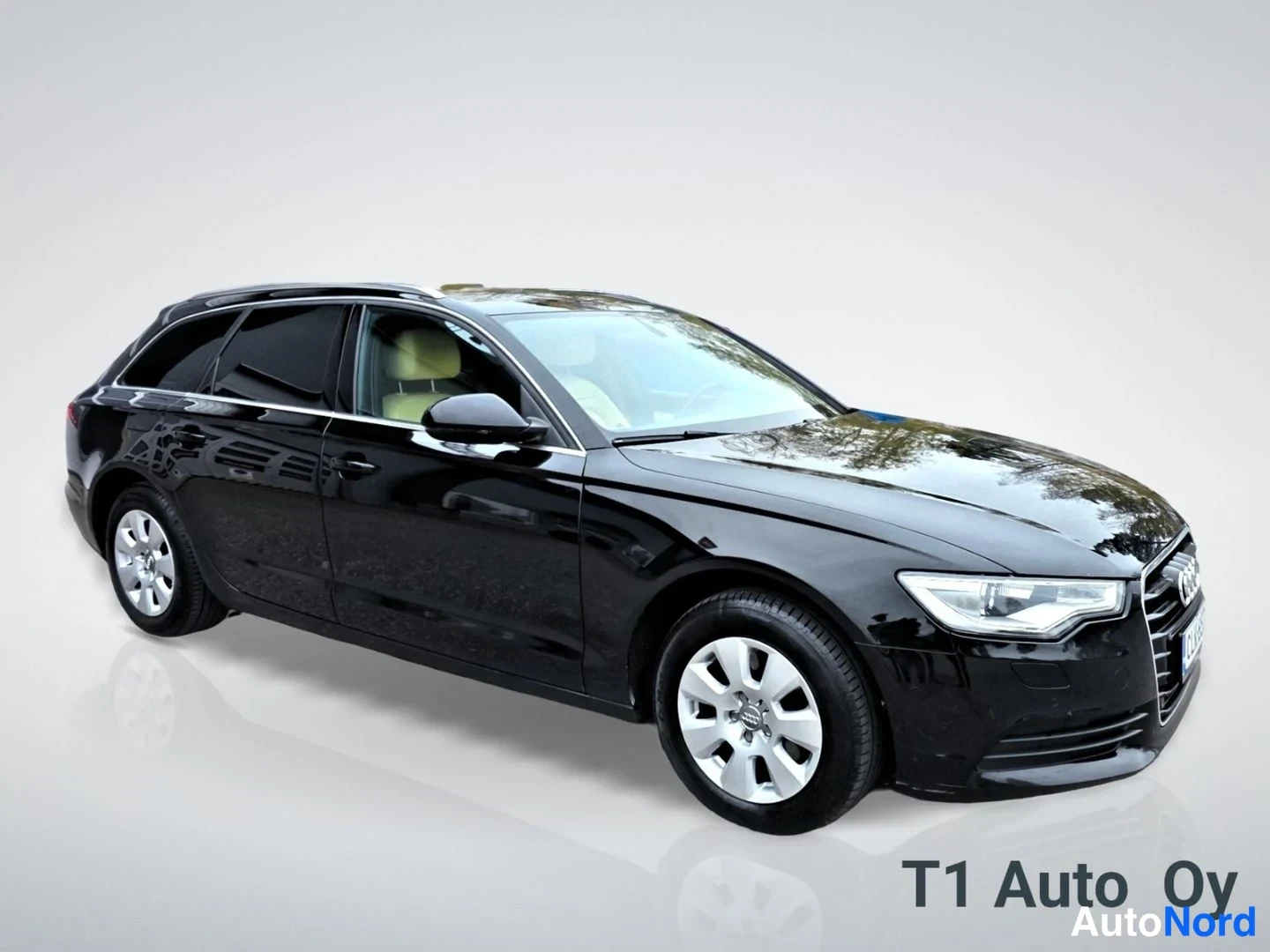 Musta Audi A6 2014, etuviisto, keula oikealle, kuva 6