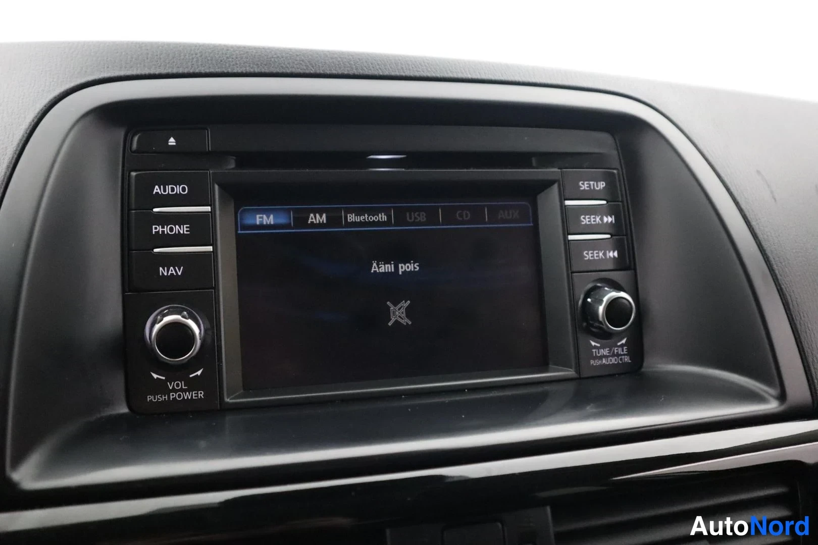 Valkoinen Mazda CX-5 2013, yksityiskohta, kuva 24