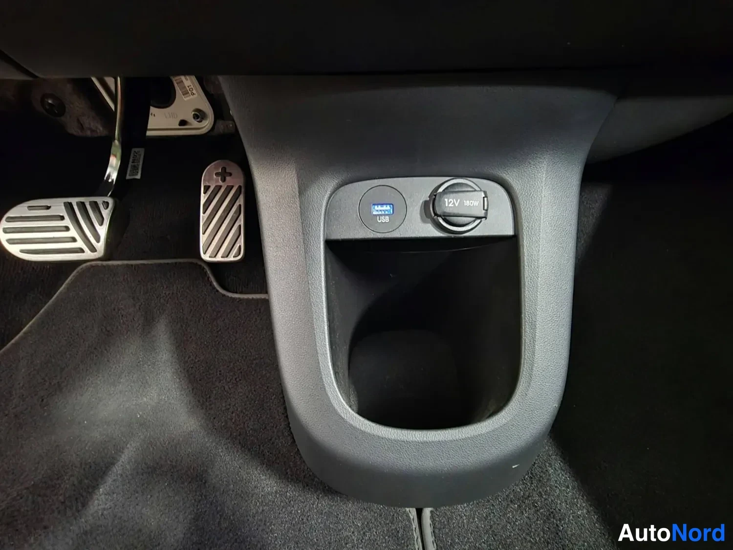 Sininen Hyundai Ioniq 5 2022, yksityiskohta, kuva 18