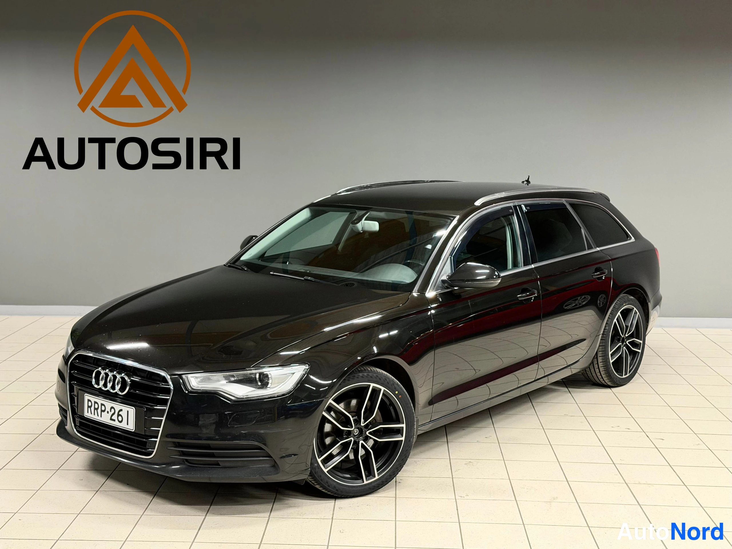 Musta Audi A6 Avant 2014, kuva 3