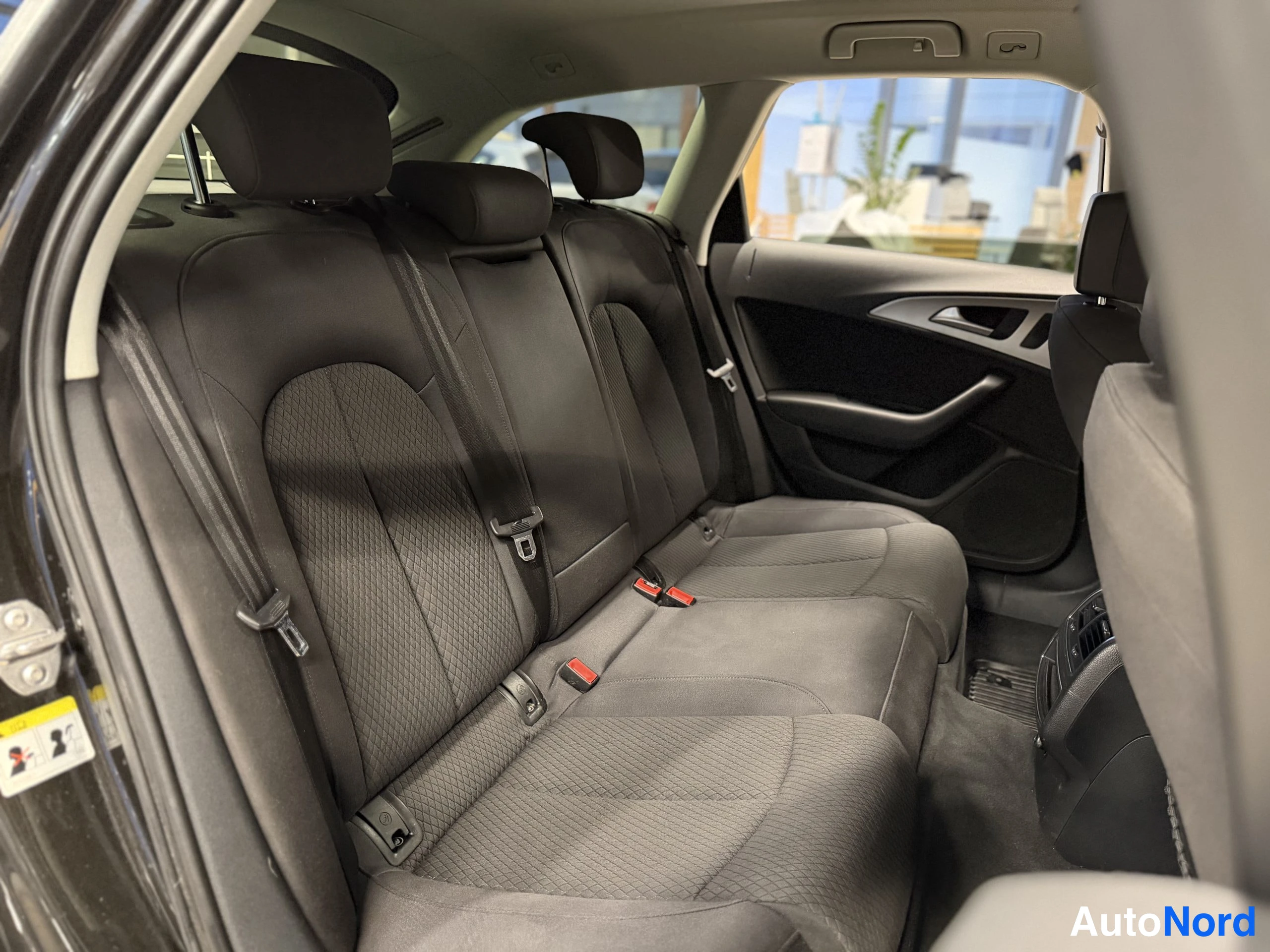 Musta Audi A6 Avant 2014, kuva 24