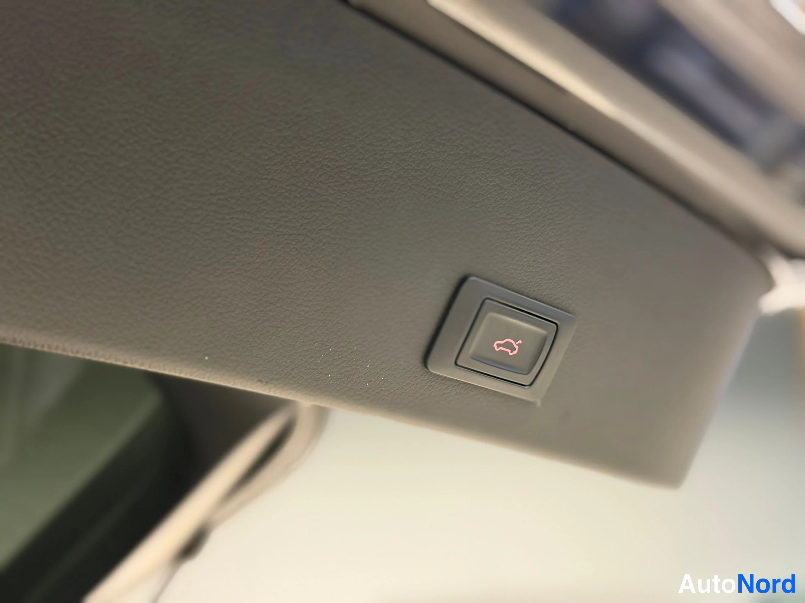 Musta Audi A6 Avant 2014, kuva 27