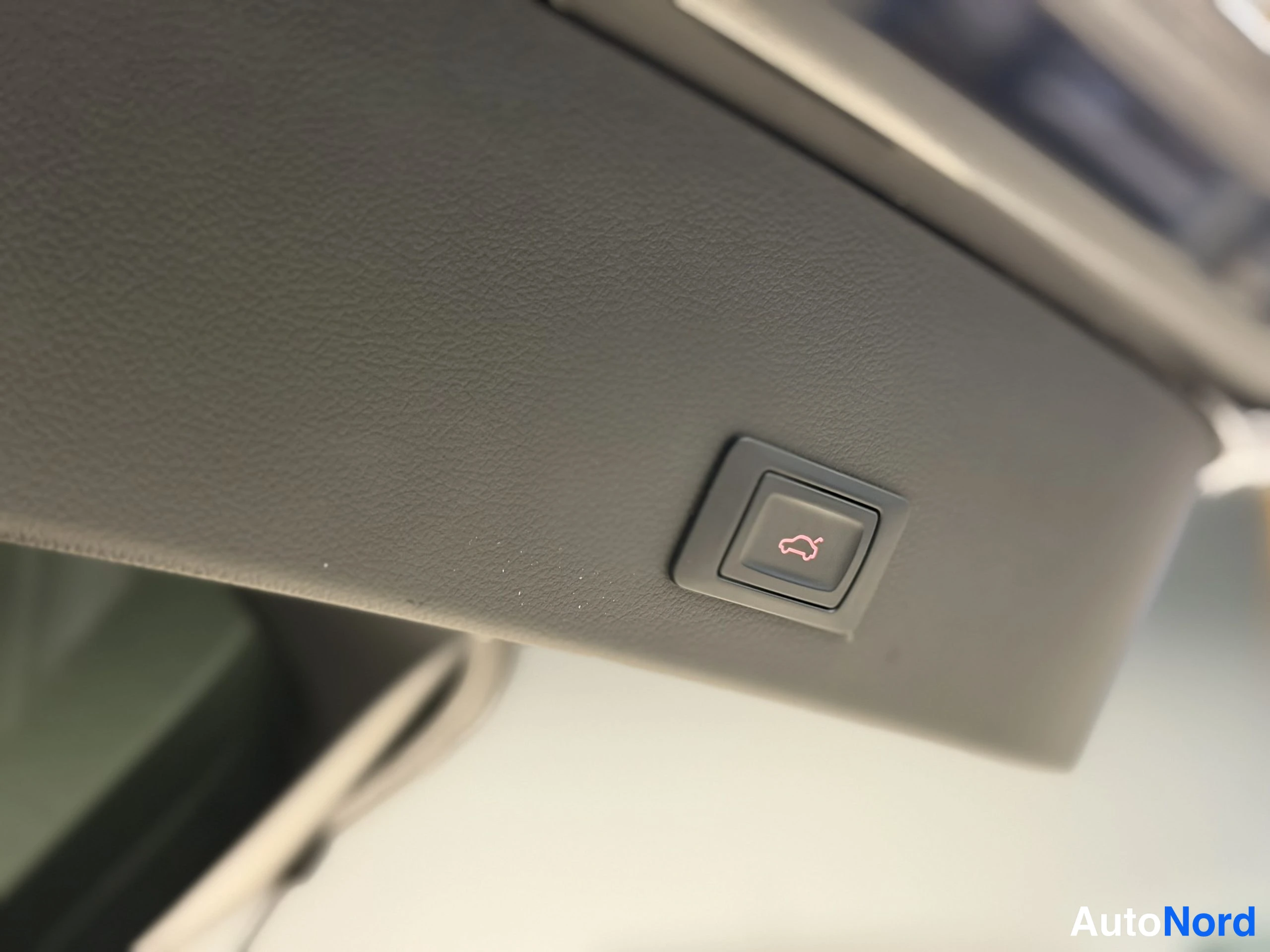 Musta Audi A6 Avant 2014, kuva 28