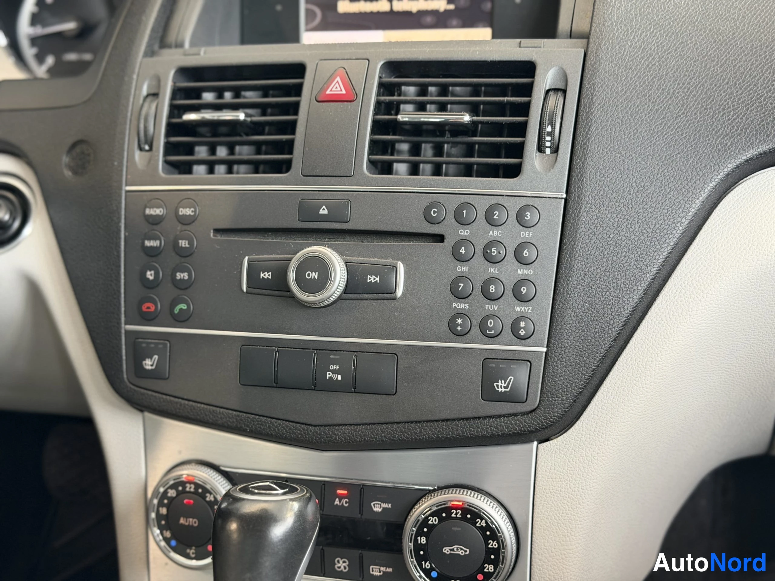 Sininen Mercedes-Benz C 250 CDI 4MATIC 2010, yksityiskohta, kuva 36