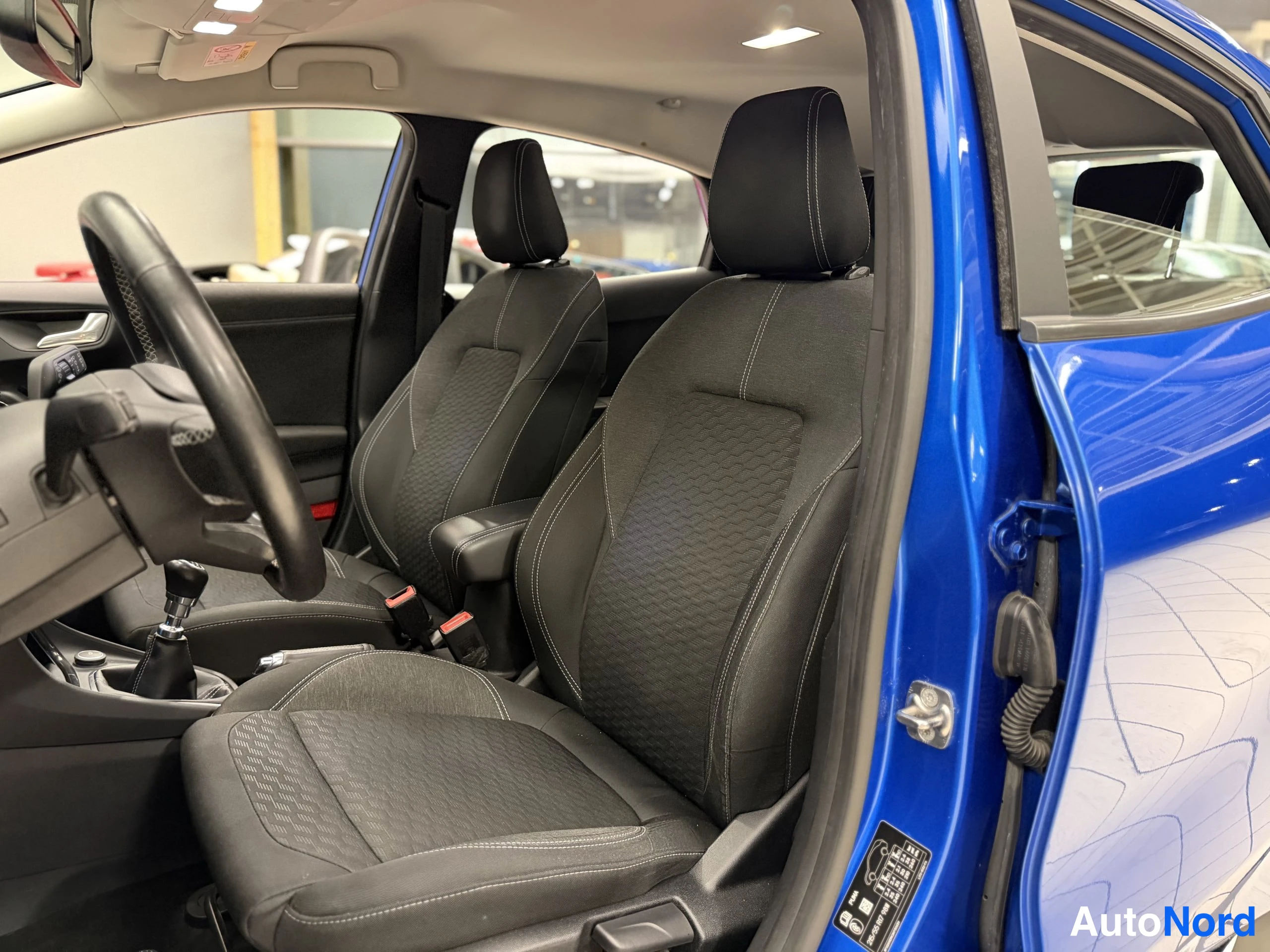 Hopea Ford Puma 2020, etuistuimet, kuva 25