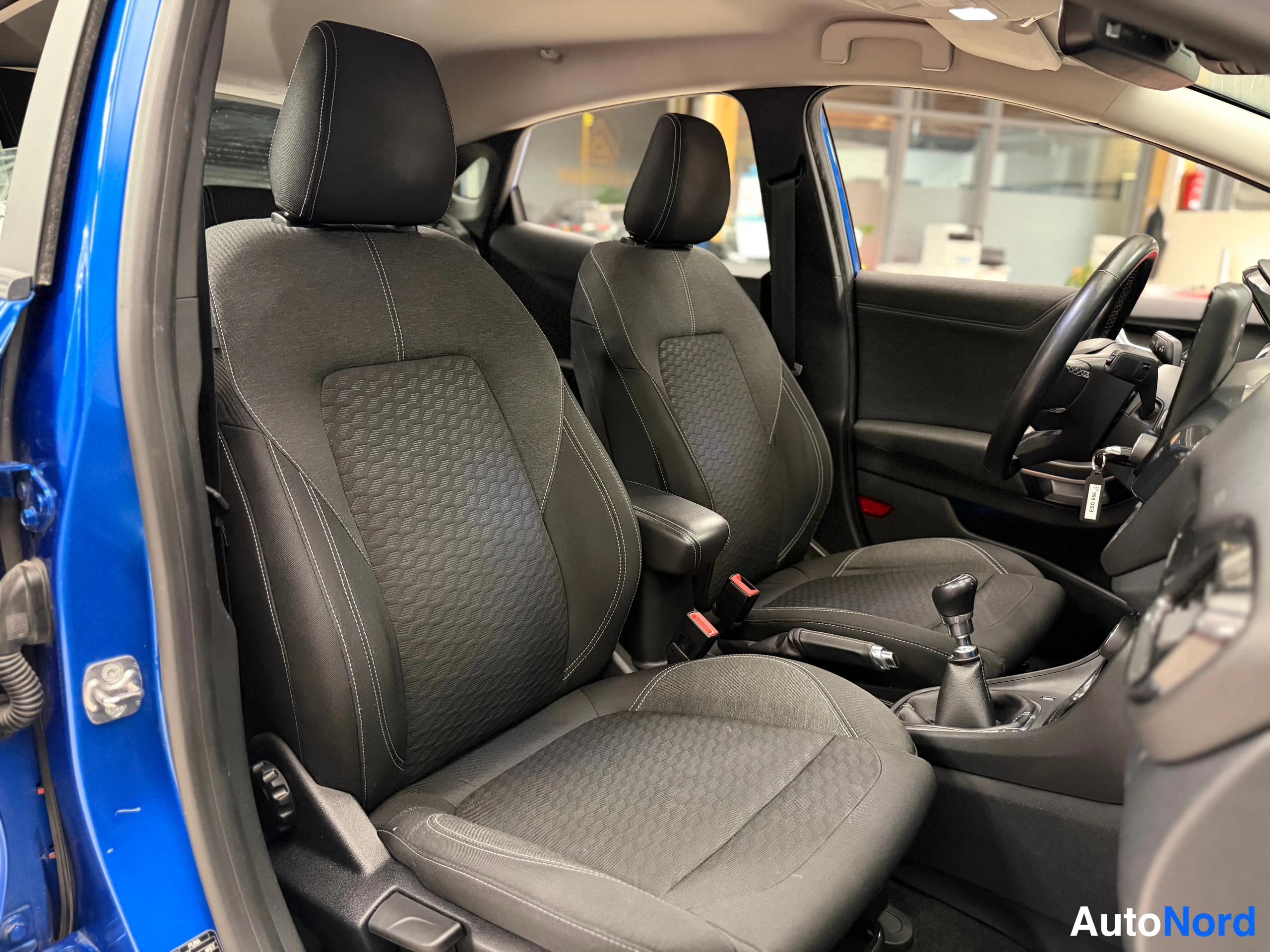 Hopea Ford Puma 2020, etuistuimet, kuva 26