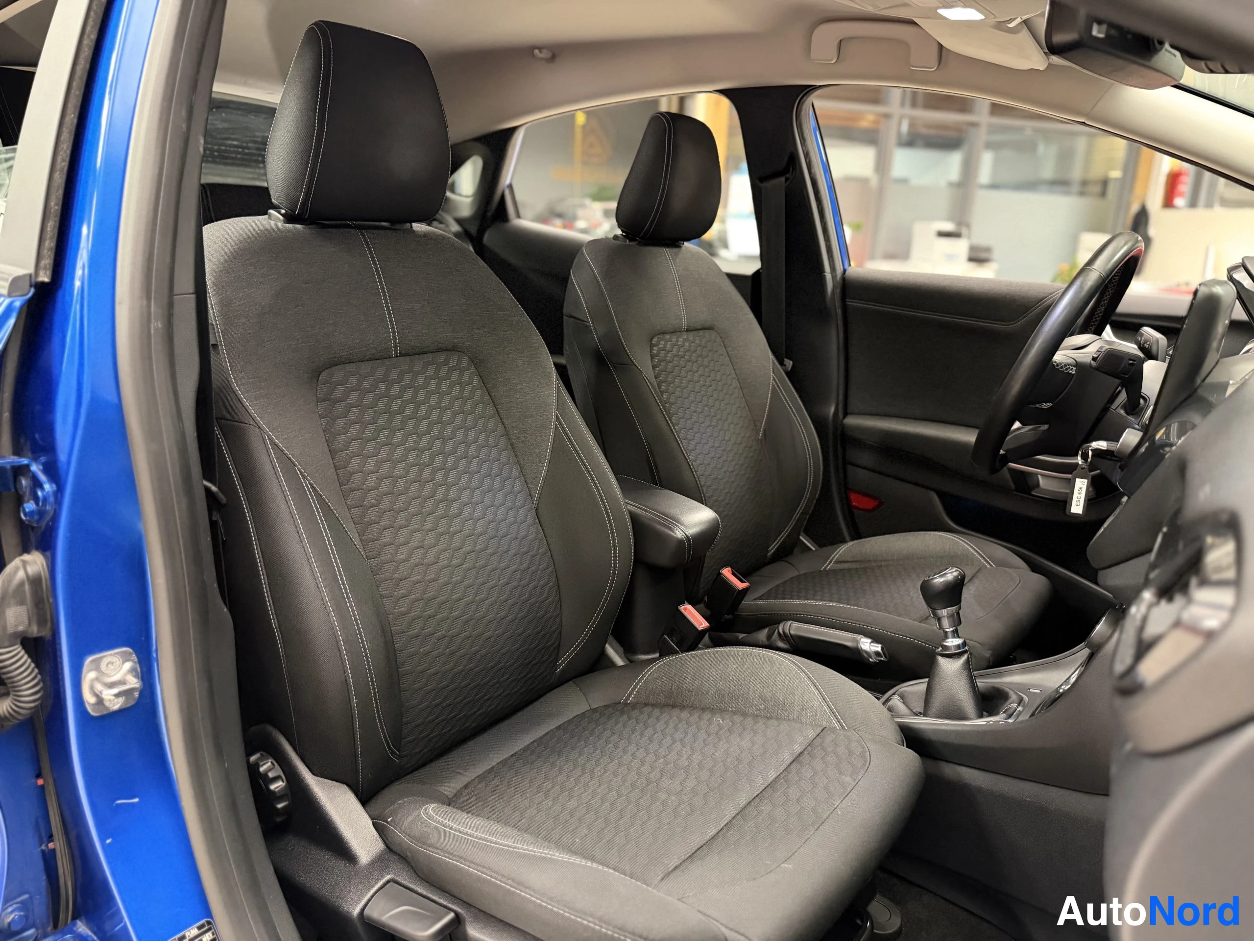 Hopea Ford Puma 2020, etuistuimet, kuva 27