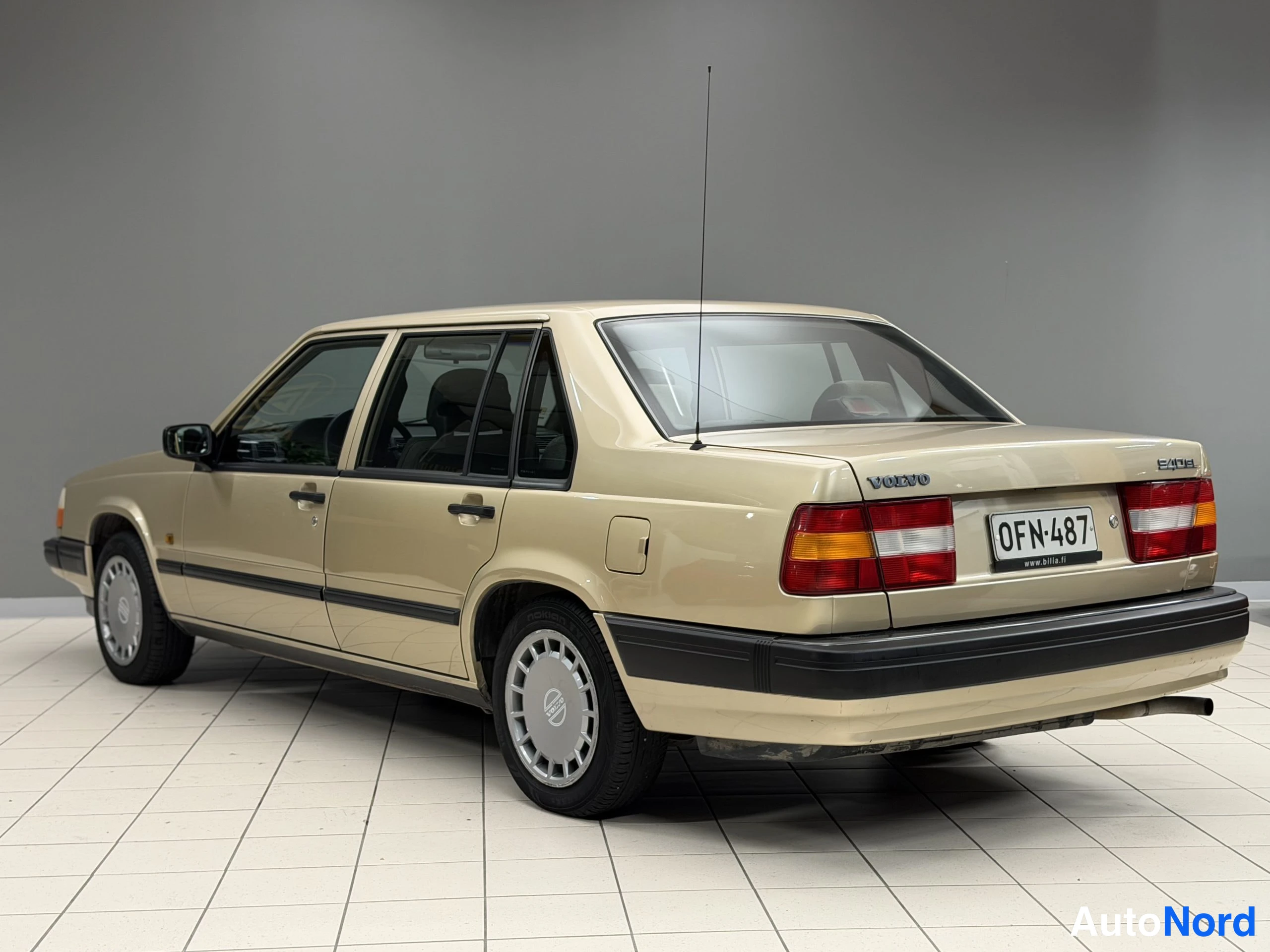 Beige Volvo 940 1990, kuva 12
