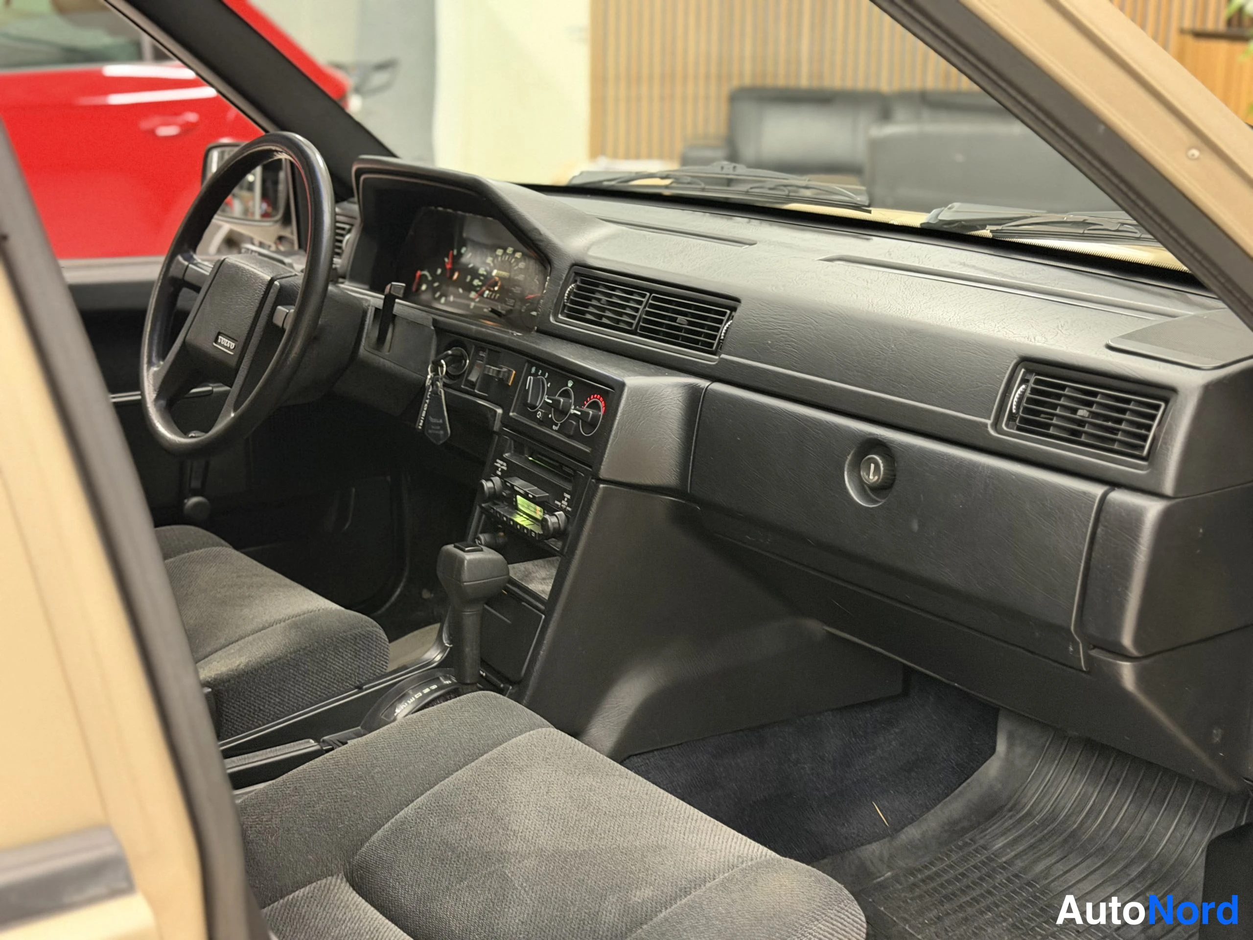 Beige Volvo 940 1990, kuva 22