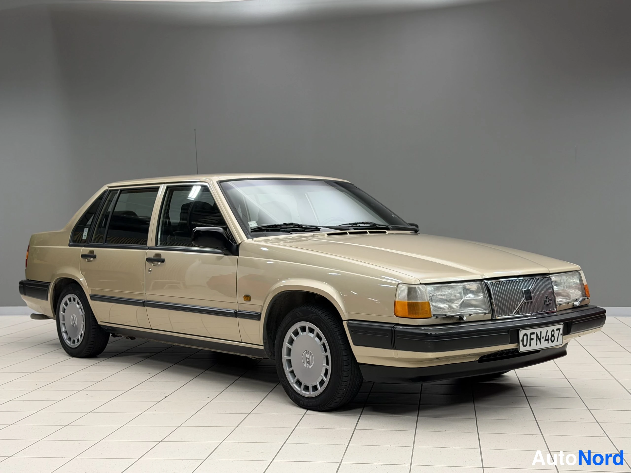 Beige Volvo 940 1990, kuva 6