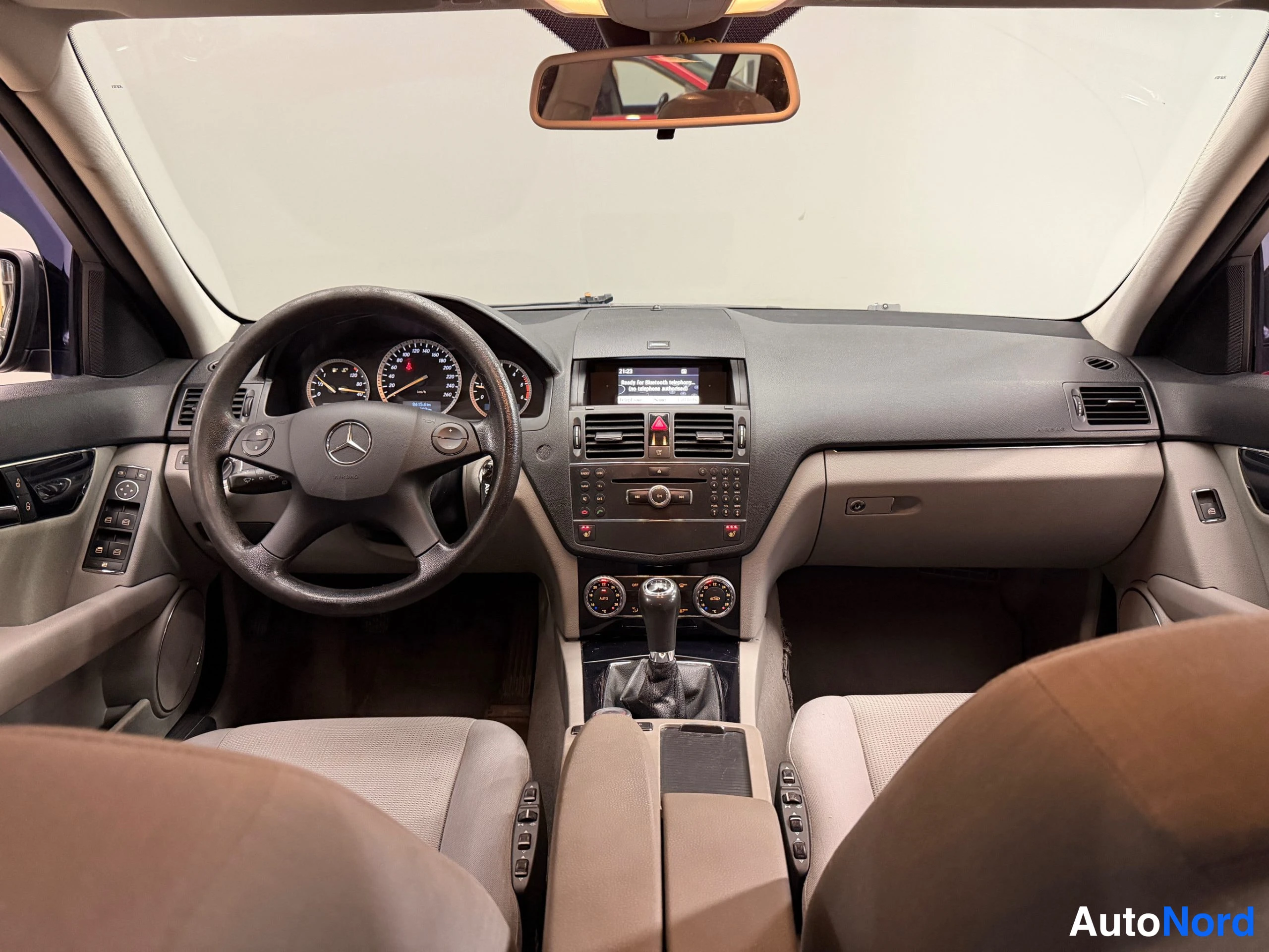 Musta Mercedes-Benz C 220 CDI 2008, kuva 16
