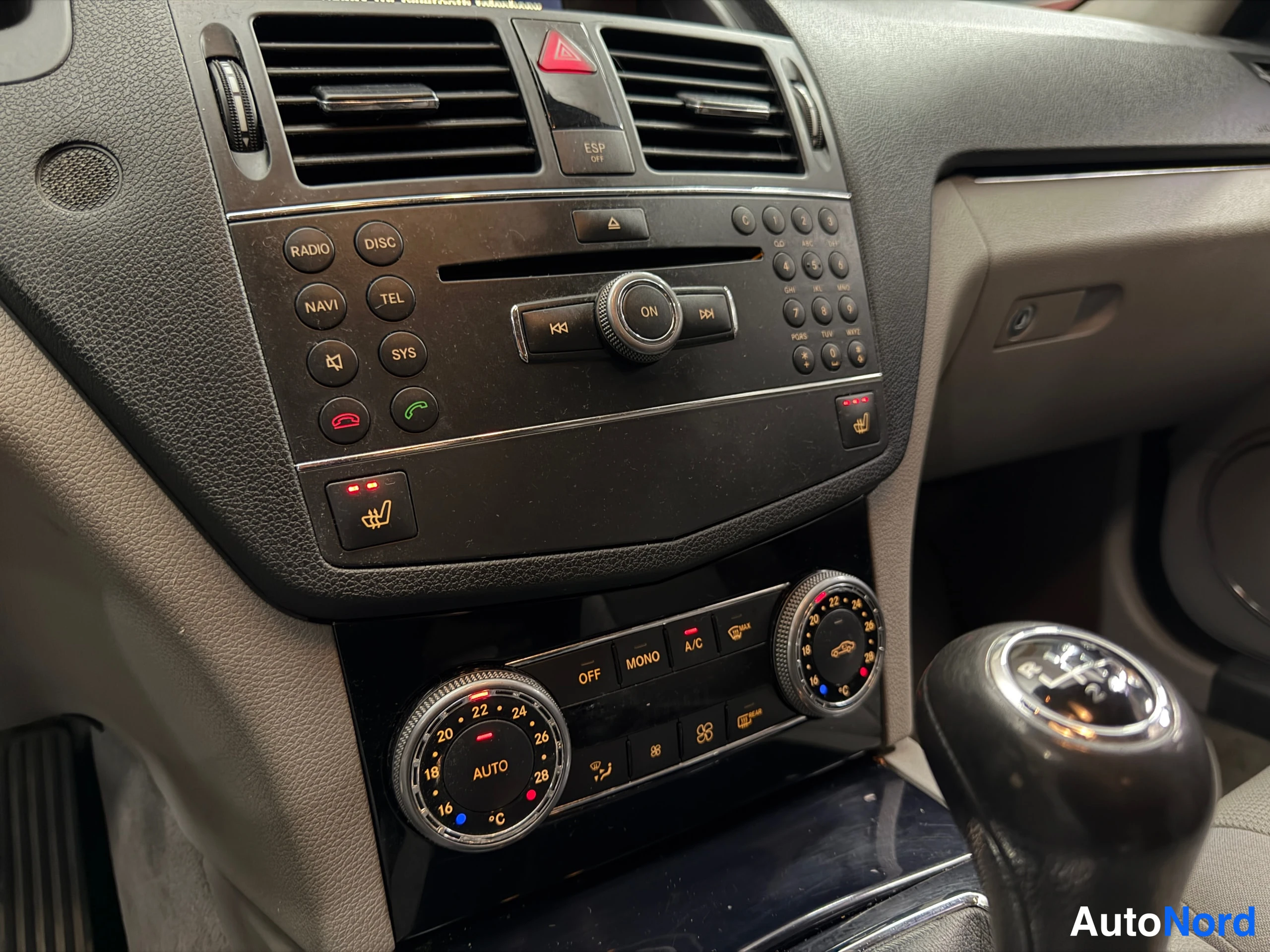 Musta Mercedes-Benz C 220 CDI 2008, kuva 25