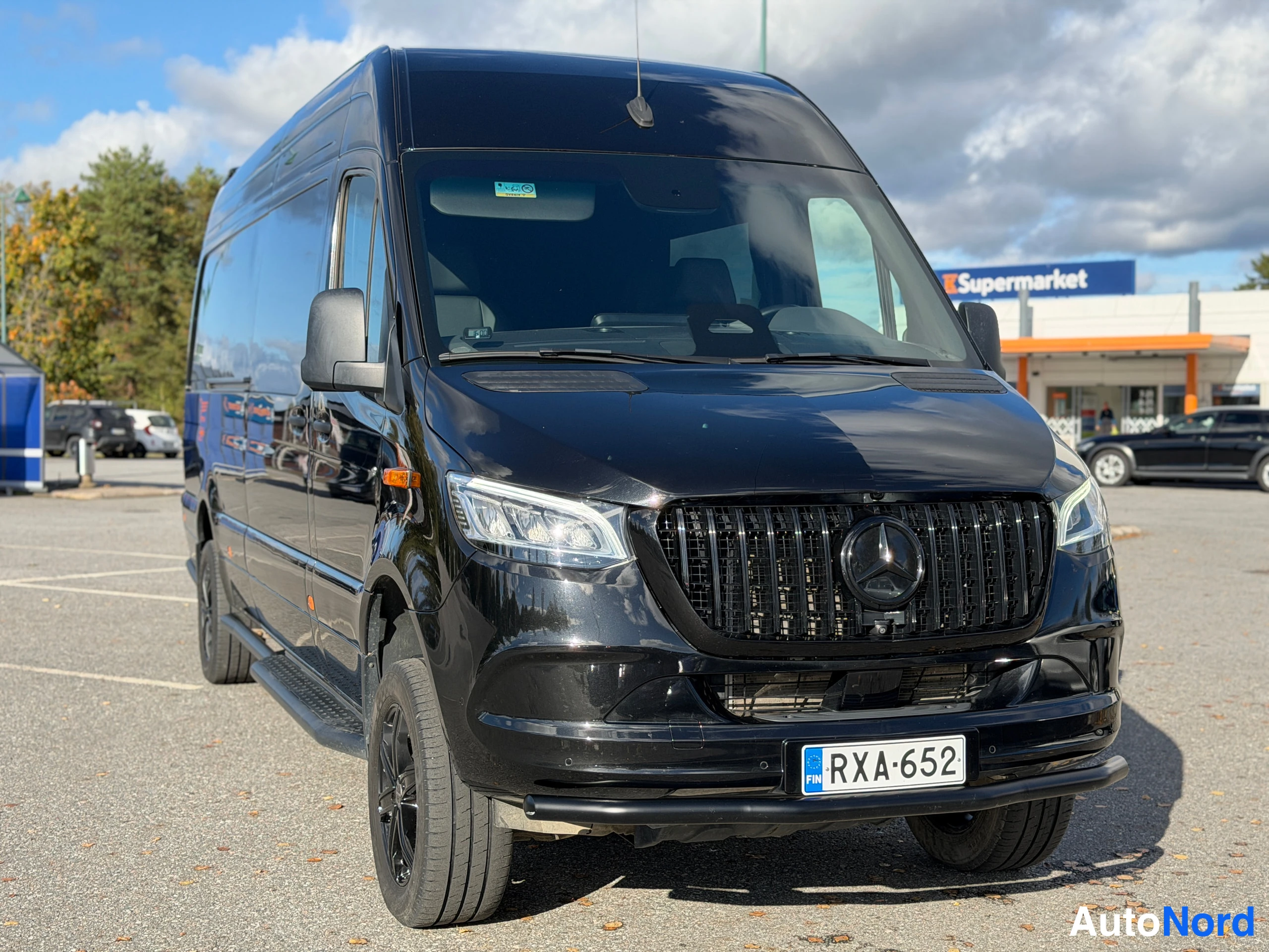 Musta Mercedes-Benz Sprinter 319 CDI 2025, kuva 5