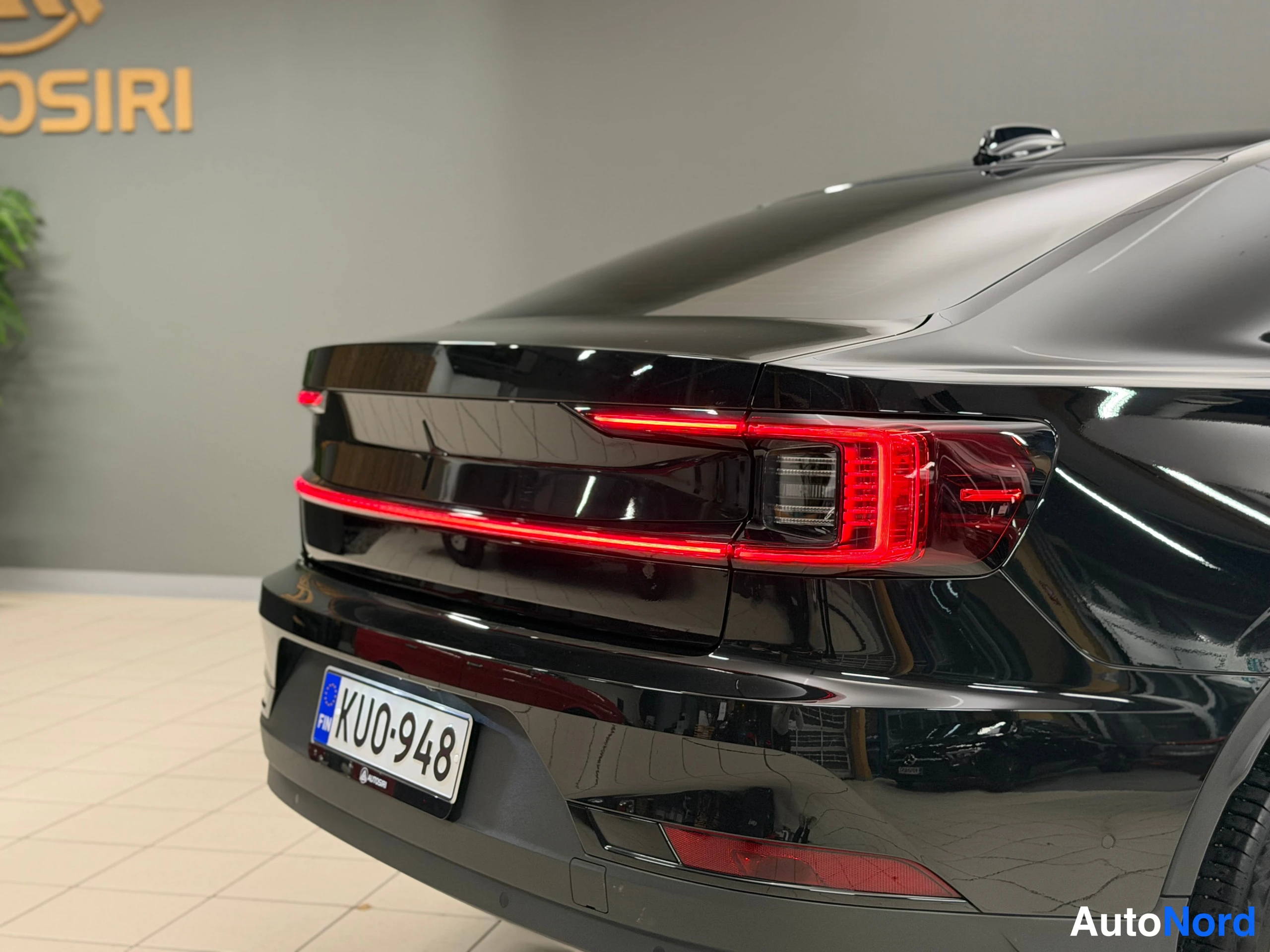 Black Polestar 2 2023, rear, photo 19