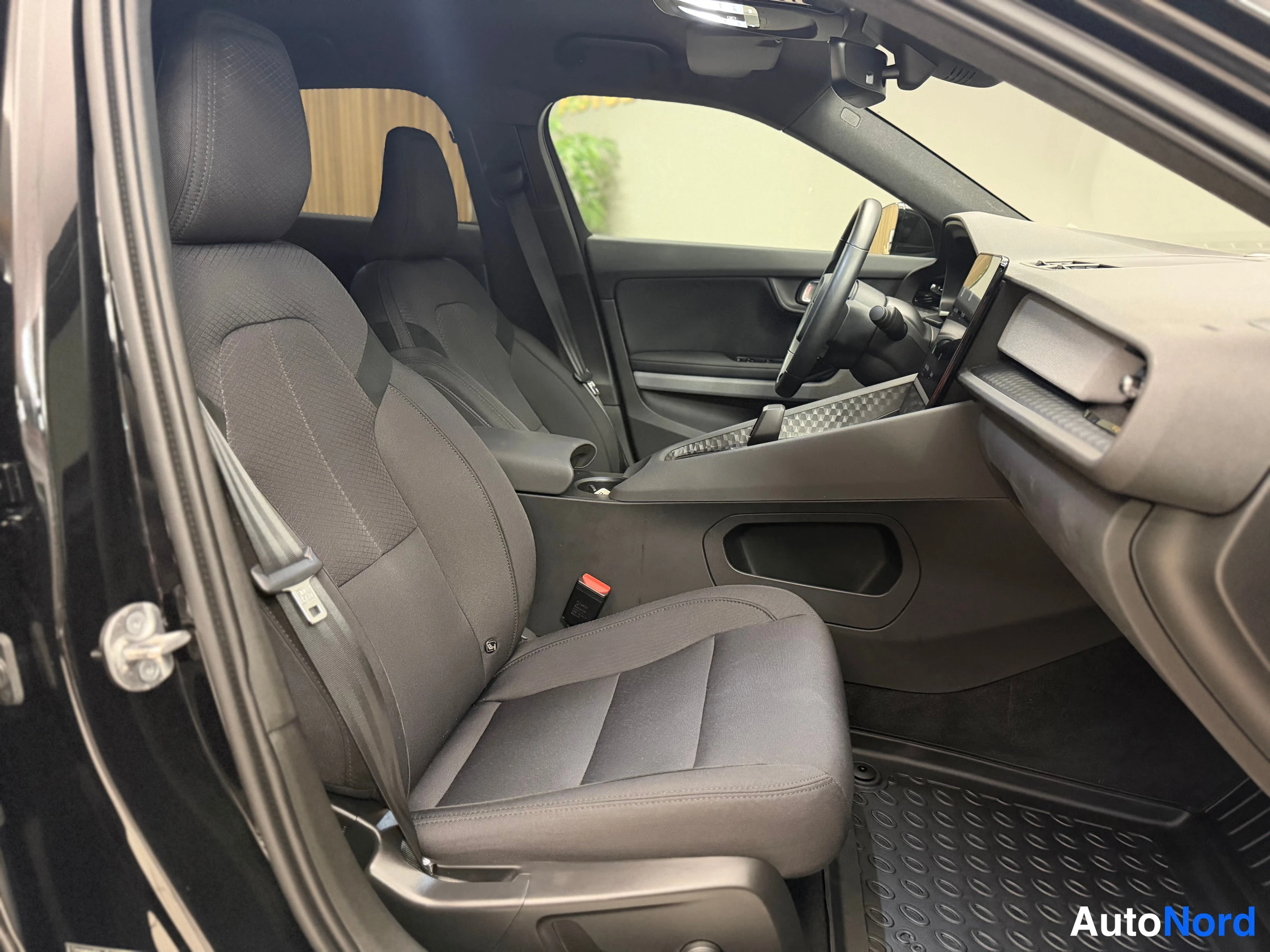 Black Polestar 2 2023, front seats, photo 29