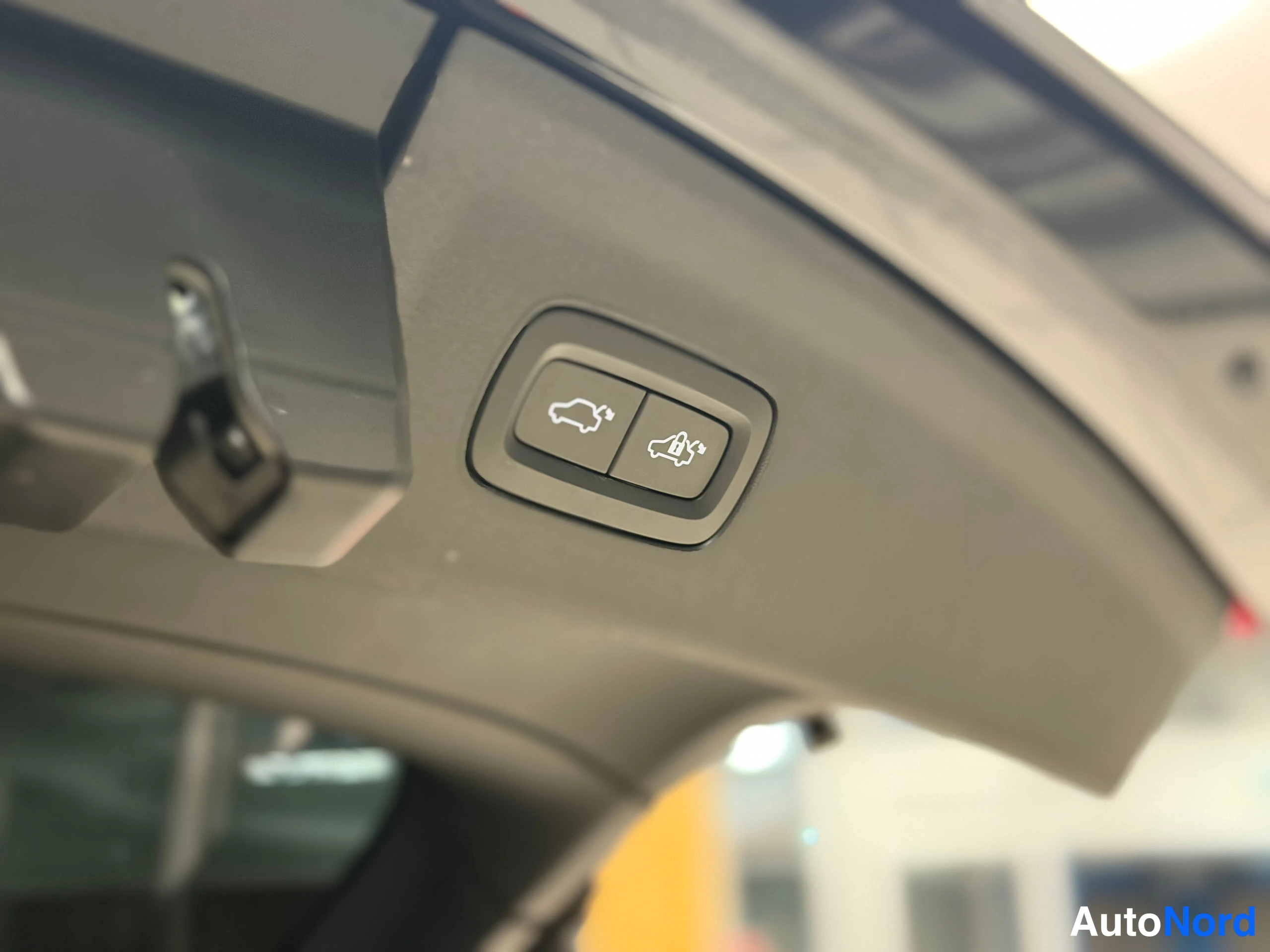 Black Polestar 2 2023, detail, photo 39