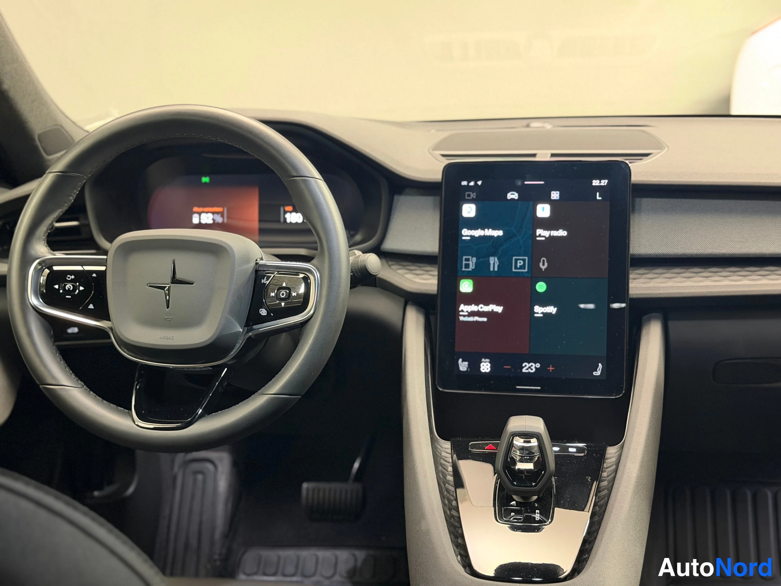 Black Polestar 2 2023, cockpit, photo 25