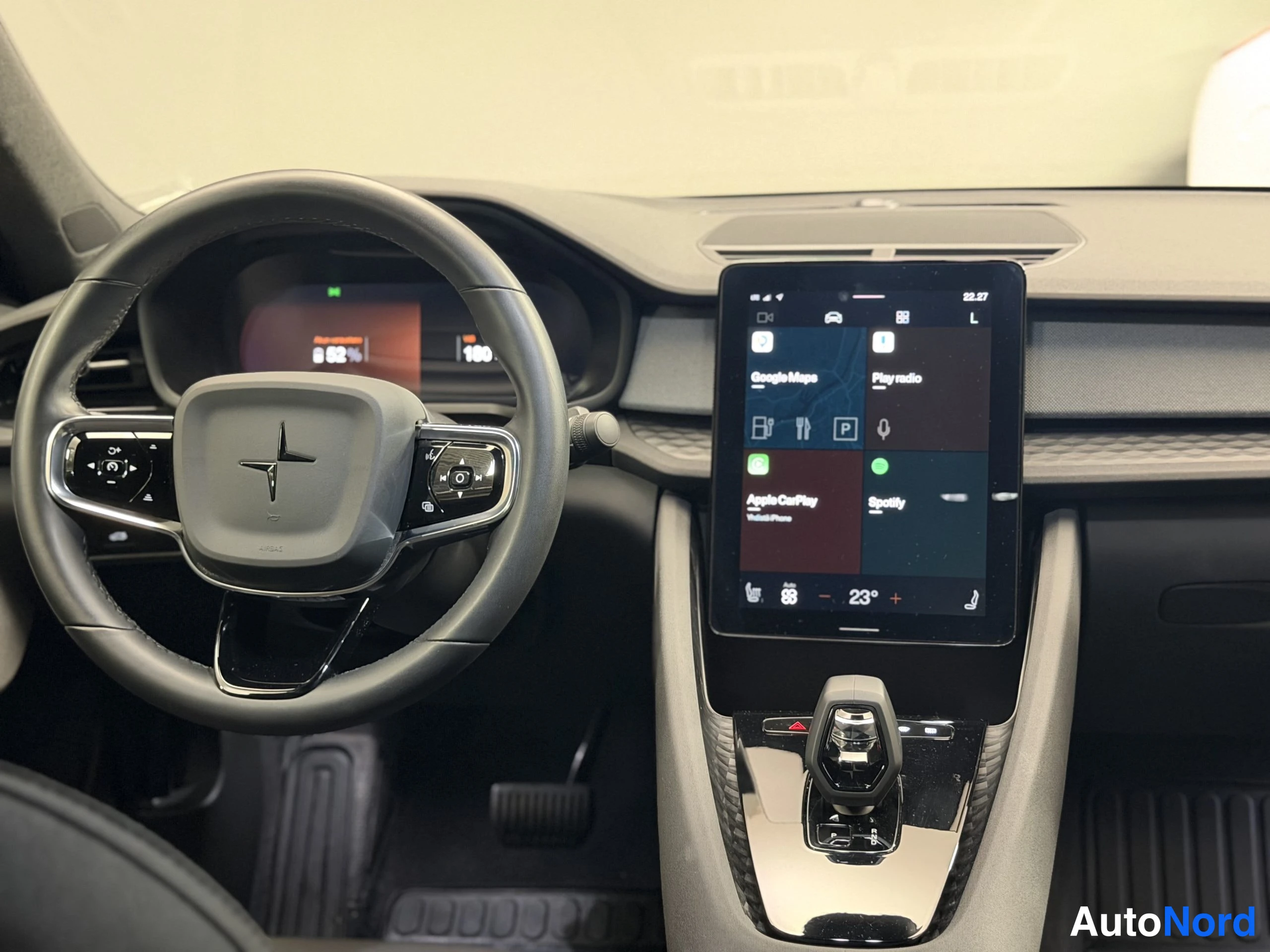 Black Polestar 2 2023, cockpit, photo 26