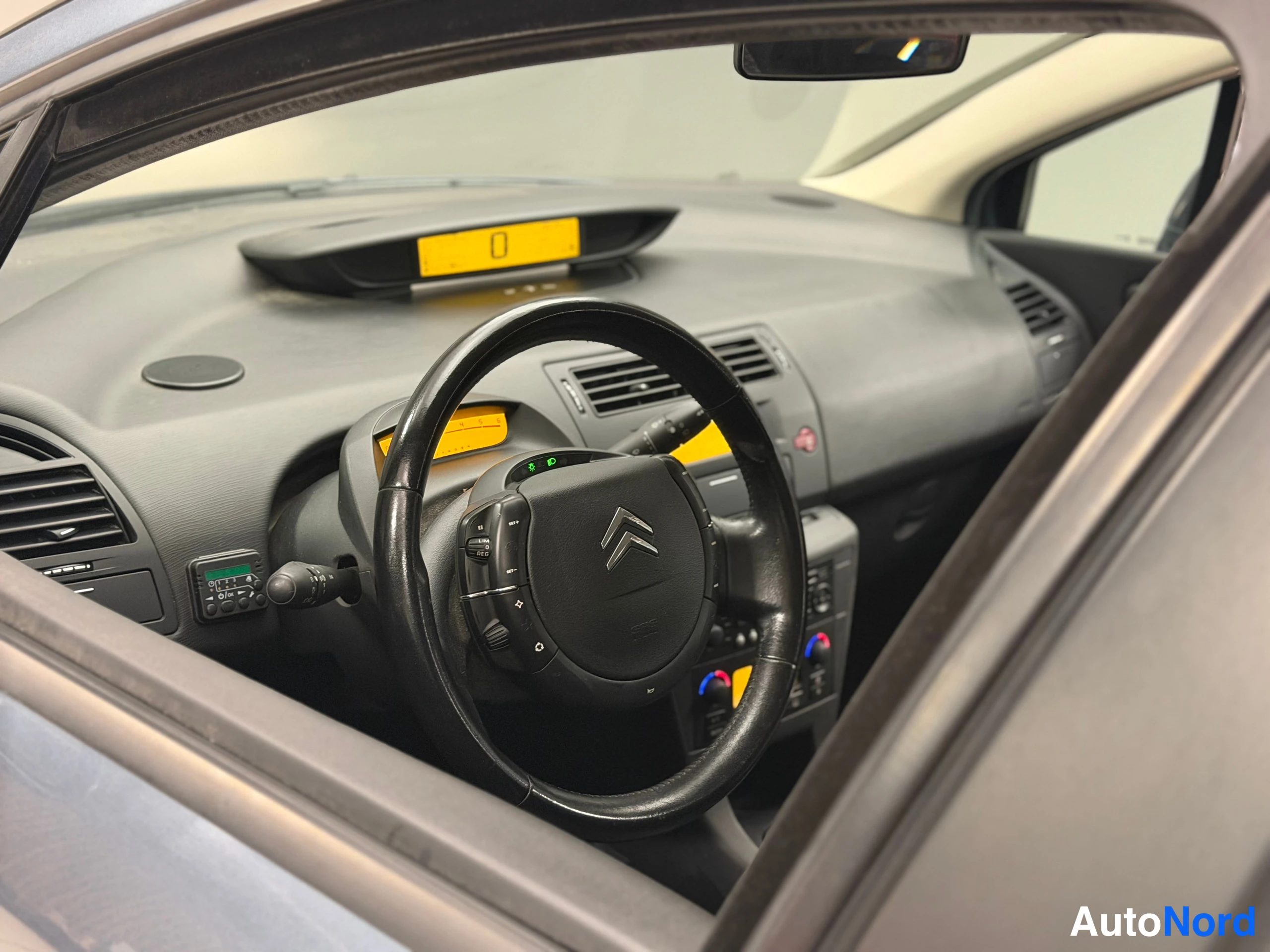 Harmaa Citroen C4 2007, kuva 15