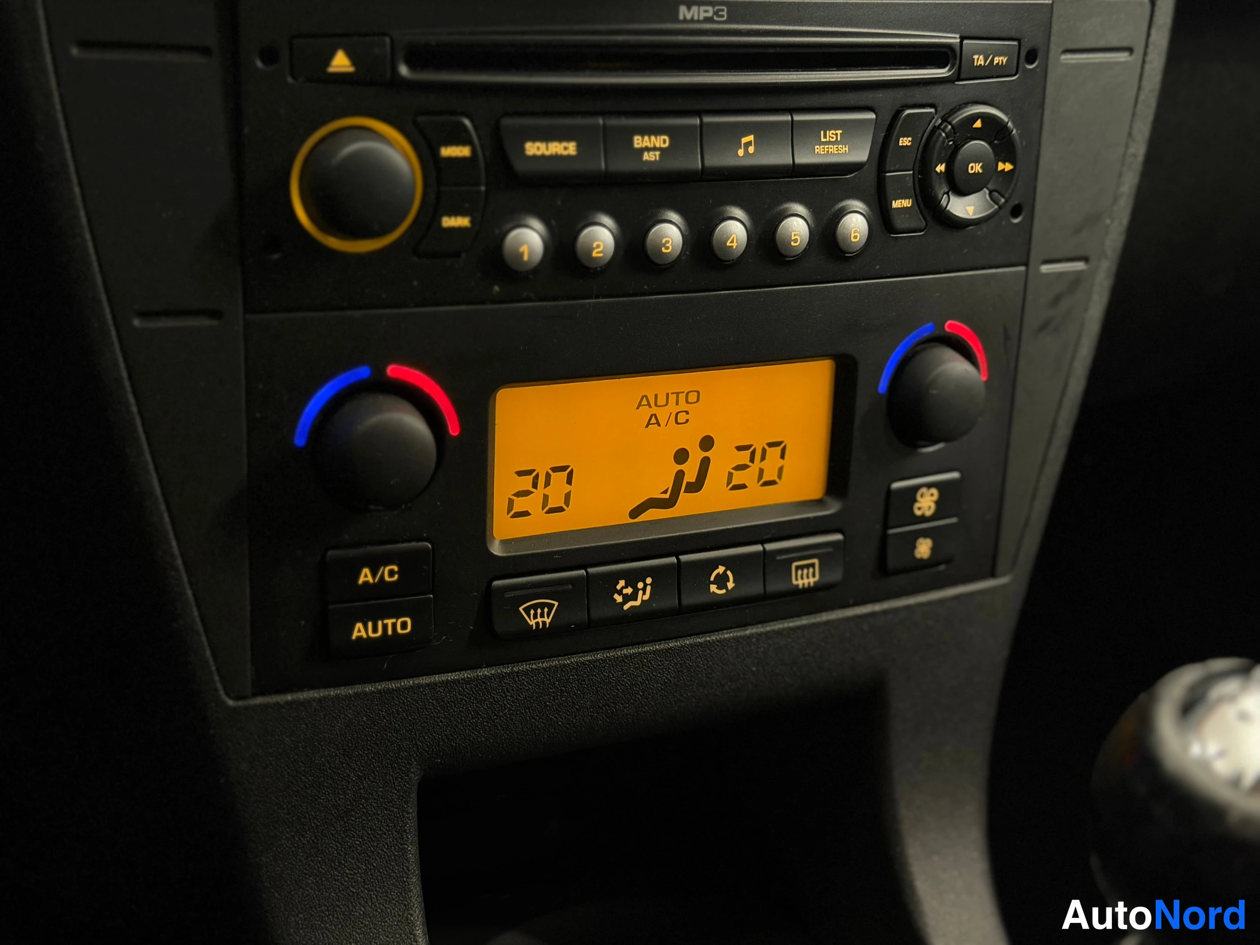 Harmaa Citroen C4 2007, kuva 35