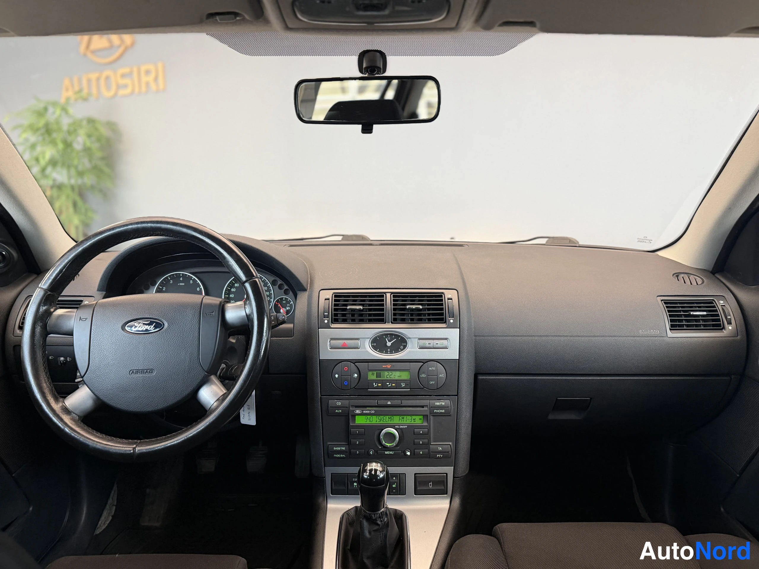 Harmaa Ford Mondeo 2005, kuva 18