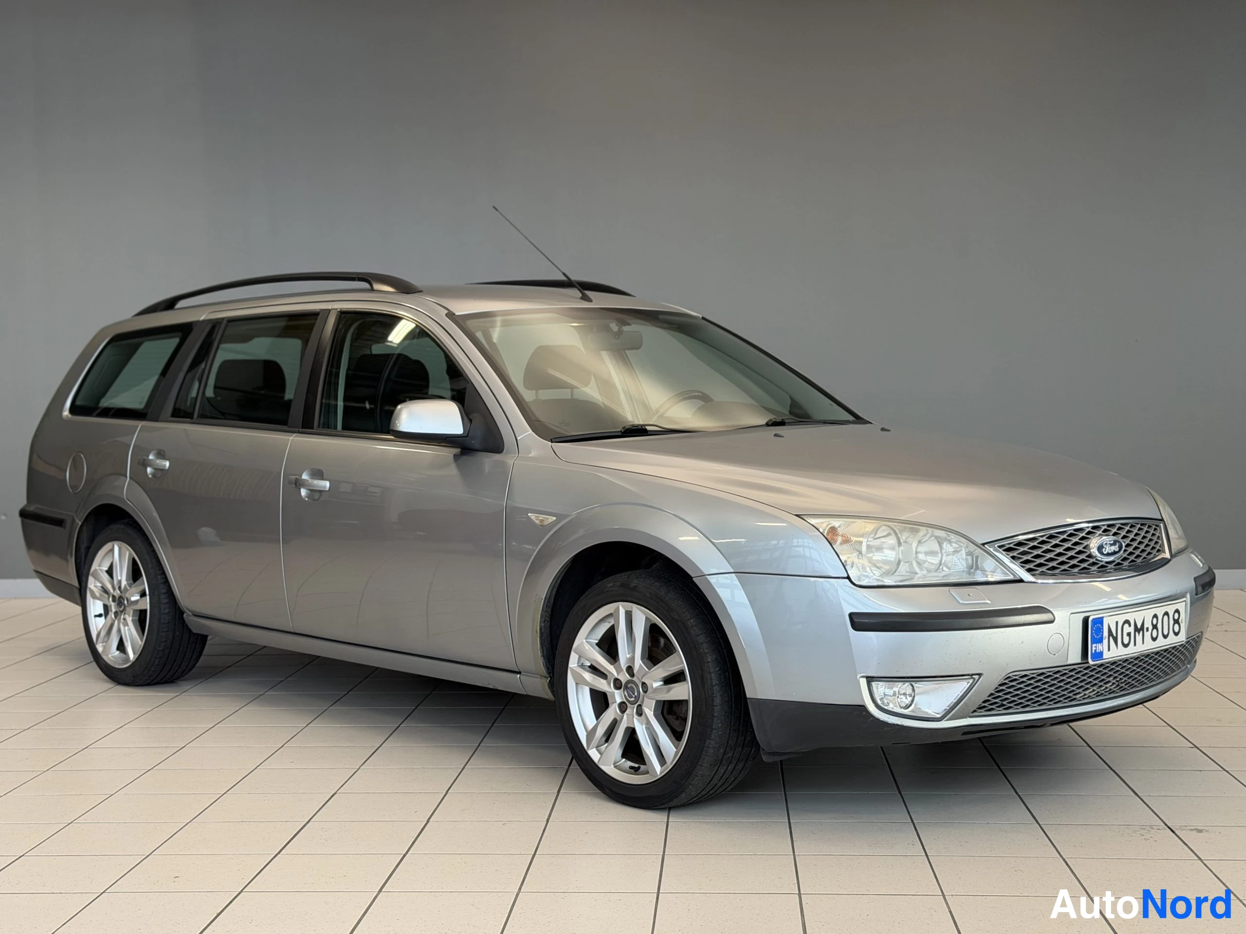 Harmaa Ford Mondeo 2005, kuva 6