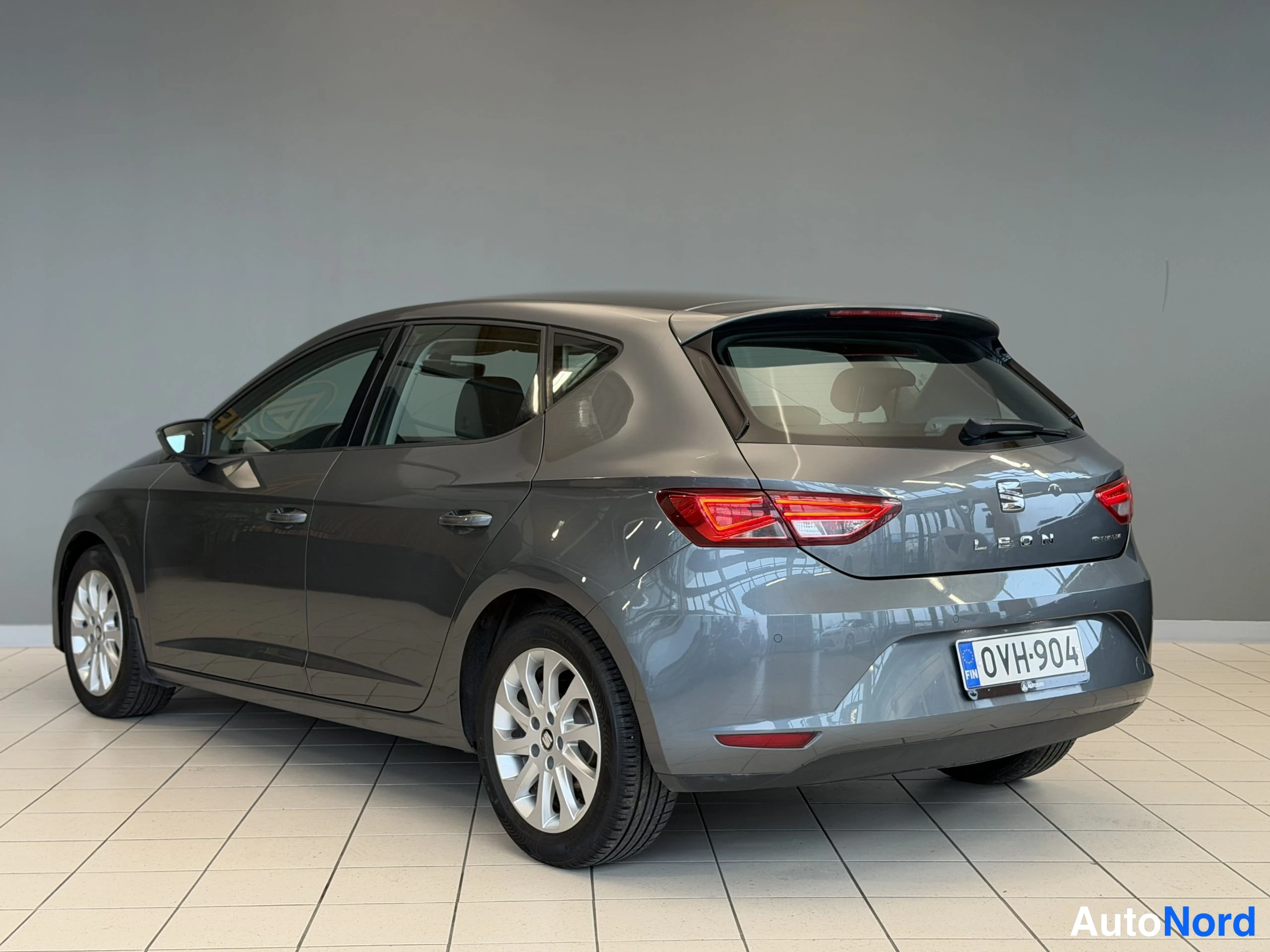 Harmaa Seat Leon 2016, kuva 12