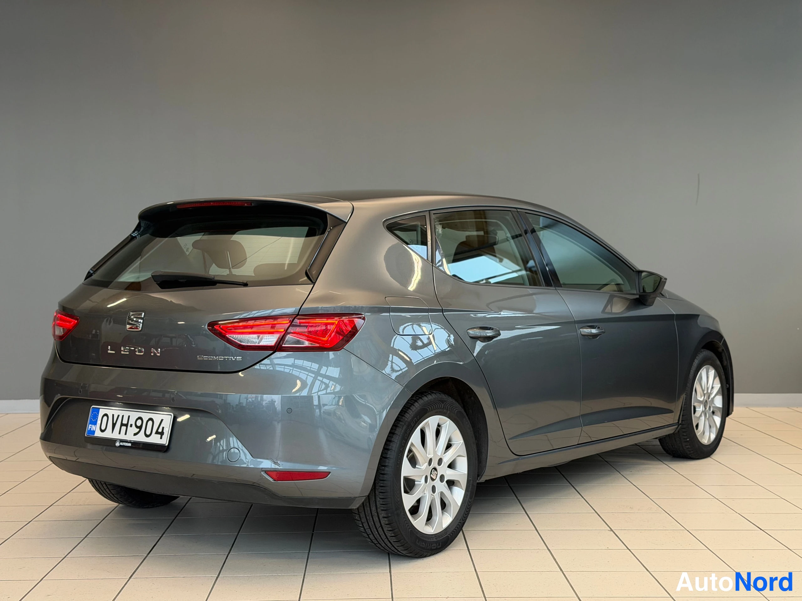 Harmaa Seat Leon 2016, kuva 13
